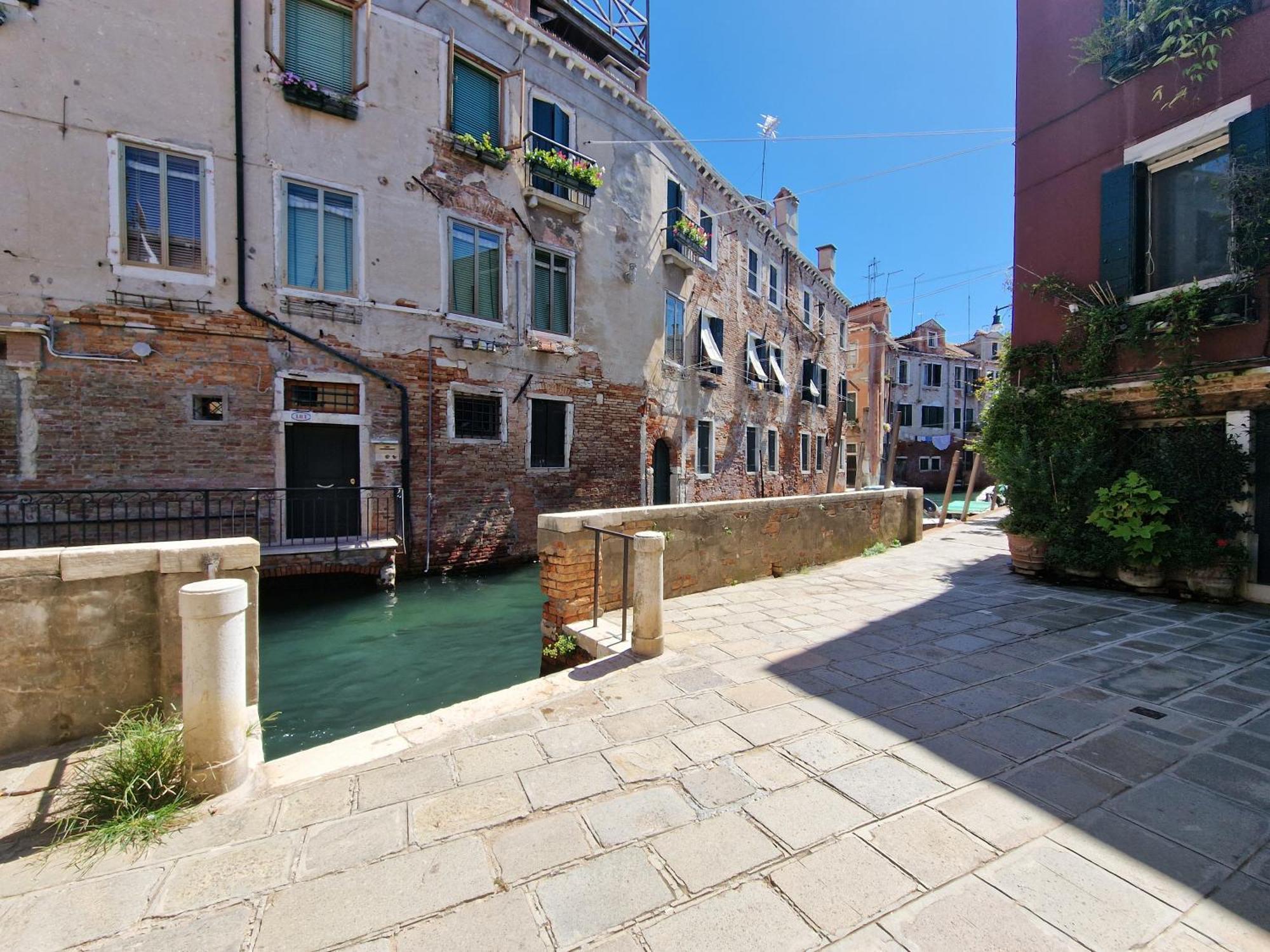 Veneziacentopercento & * Venice