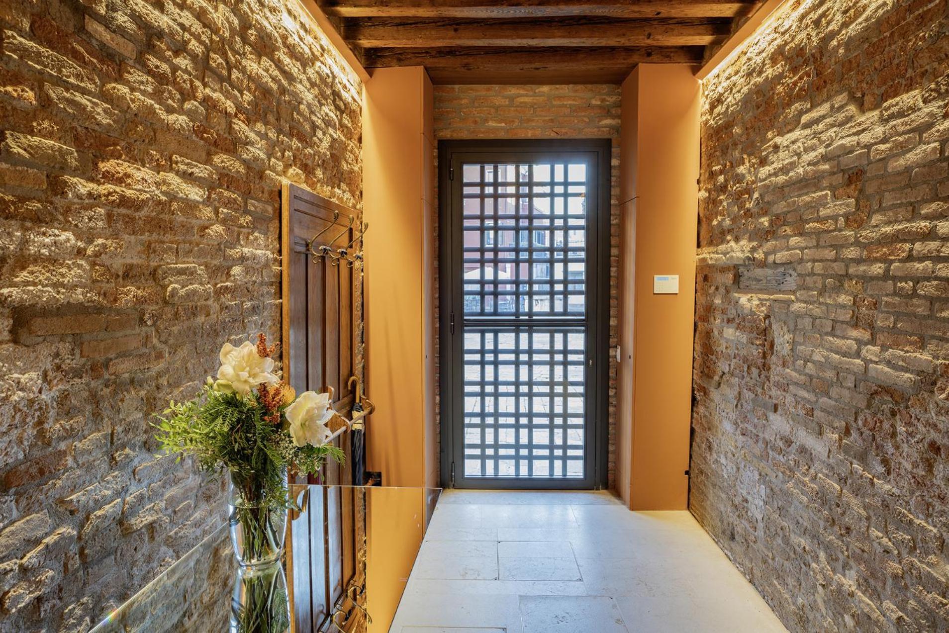Palazzetto San Stin Up To 5 Guests Renewed In 2024 Apartamento