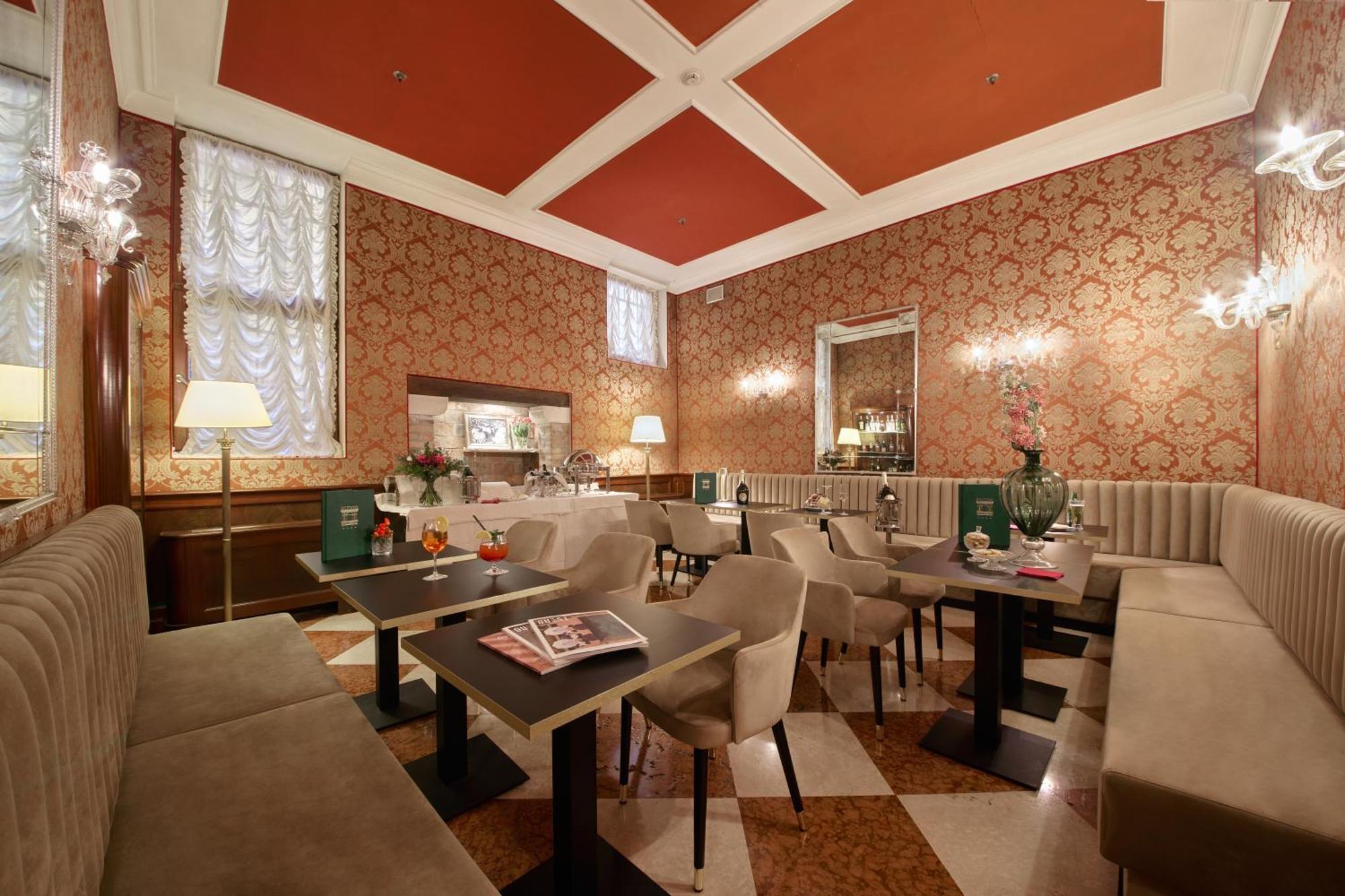 Duodo Palace Hotel 4*