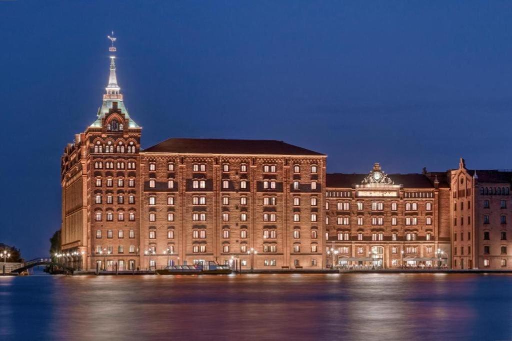 Ca' Ferrando, Brand New Apartment, Experienced Host! Venezia