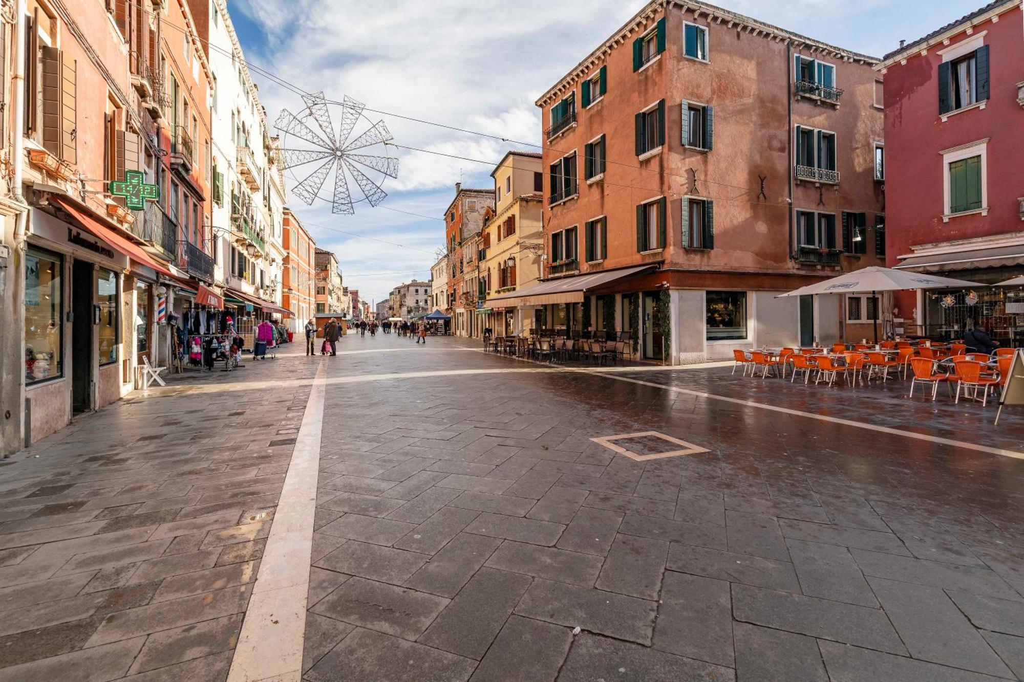Fenix Colombina In Biennale - Your Little House Apartamento Veneza