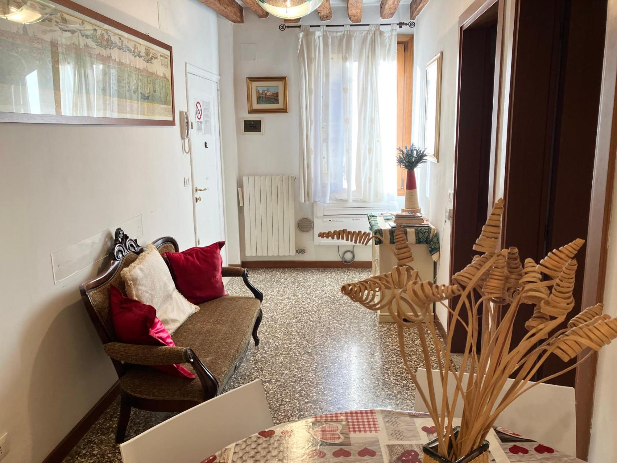 San Bortolomio * Venice