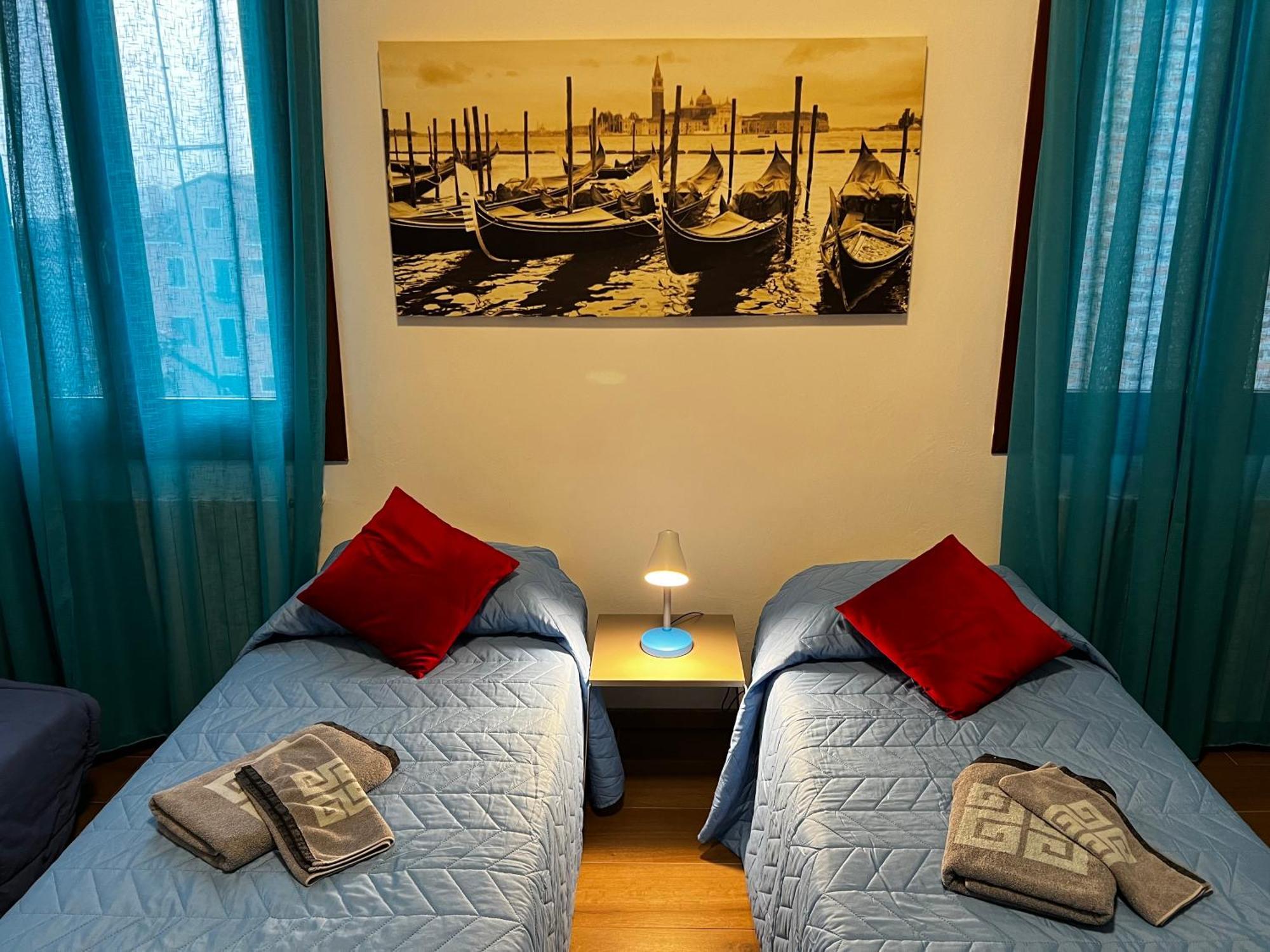 Tintoretto 1 Con Terrazza Sopra Il Tetto, 3 Bagni, 3 Grandi Da Letto, Super Nuovo Apartment *