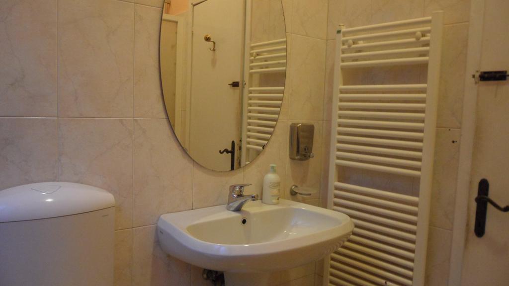Youth Palace Hostel