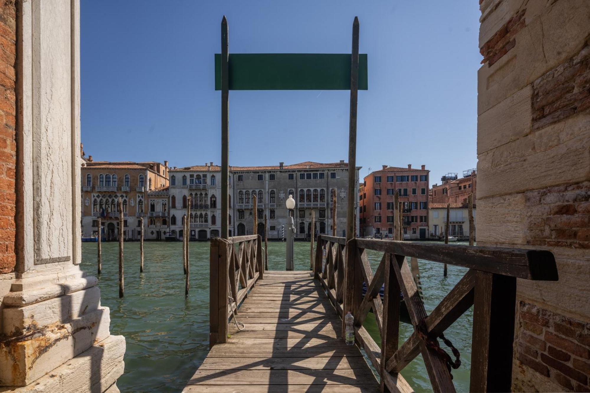 Sant'aponal Cozy With Balcony R&r Apartment Venice