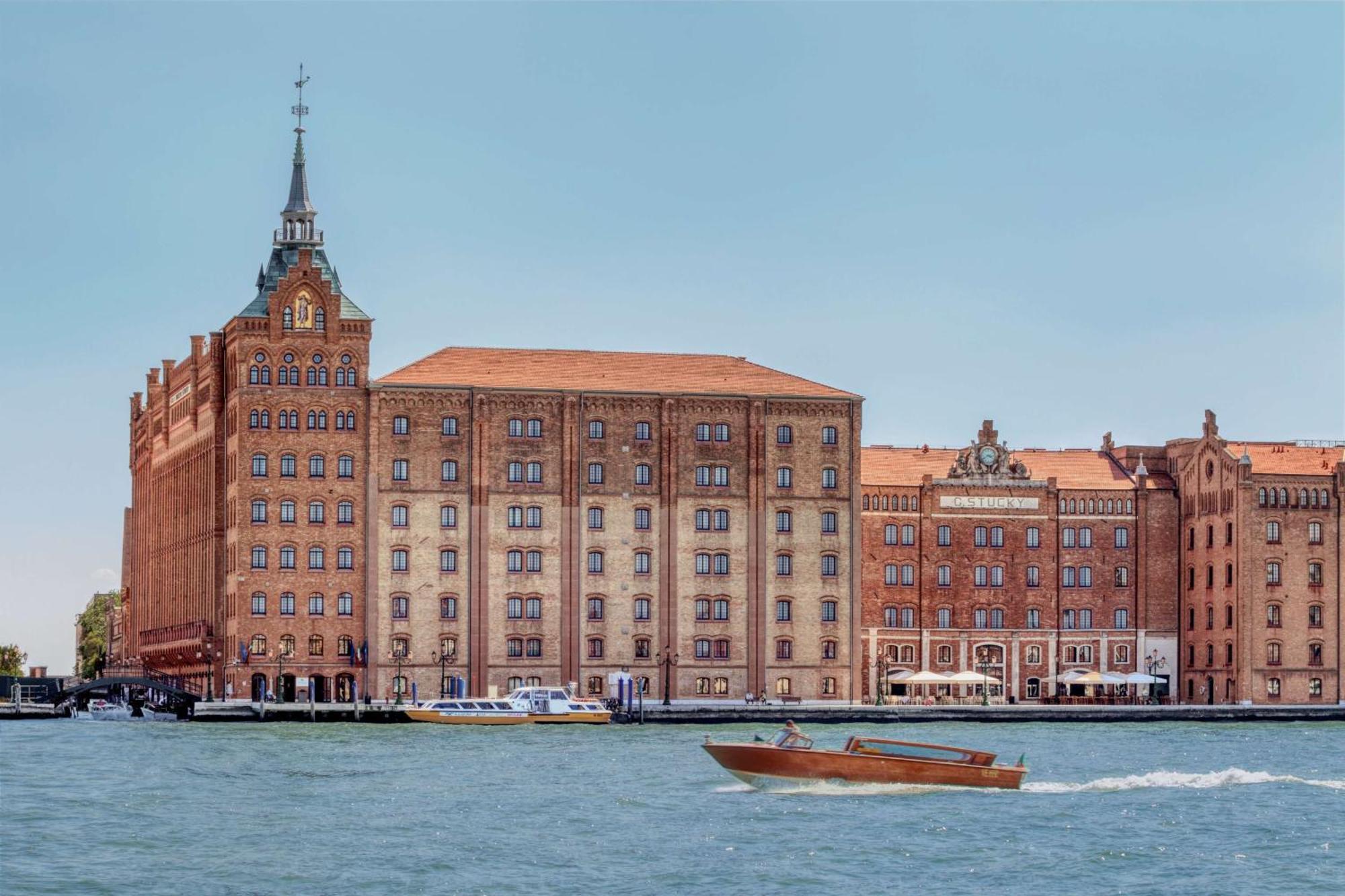 Hotel Hilton Molino Stucky 5*