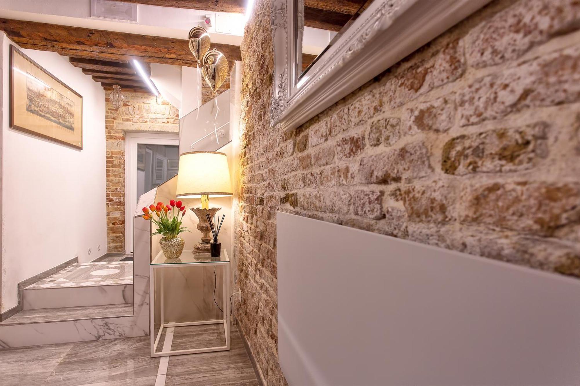 Capatron Guest house 2*