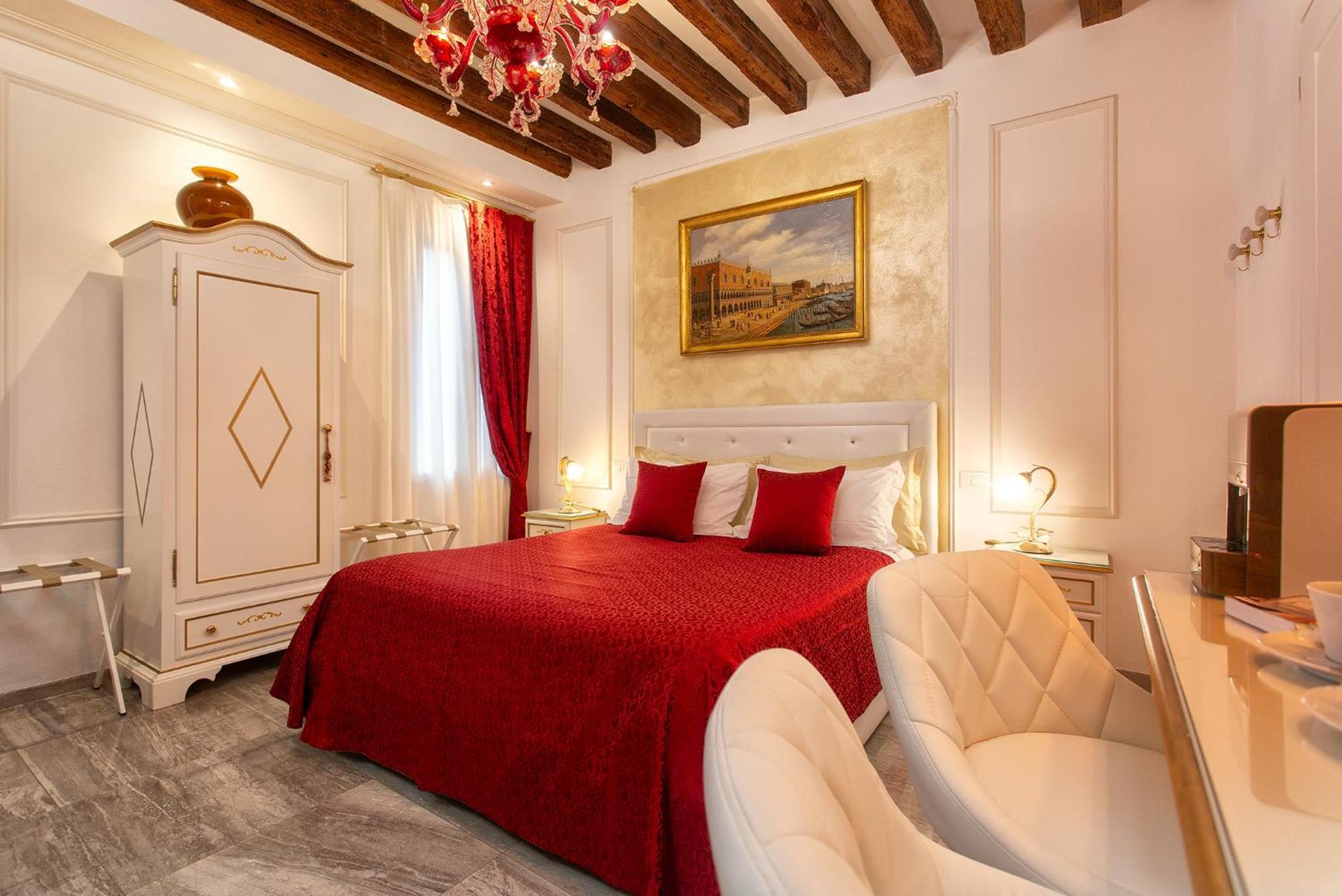 Capatron Guest house 2*