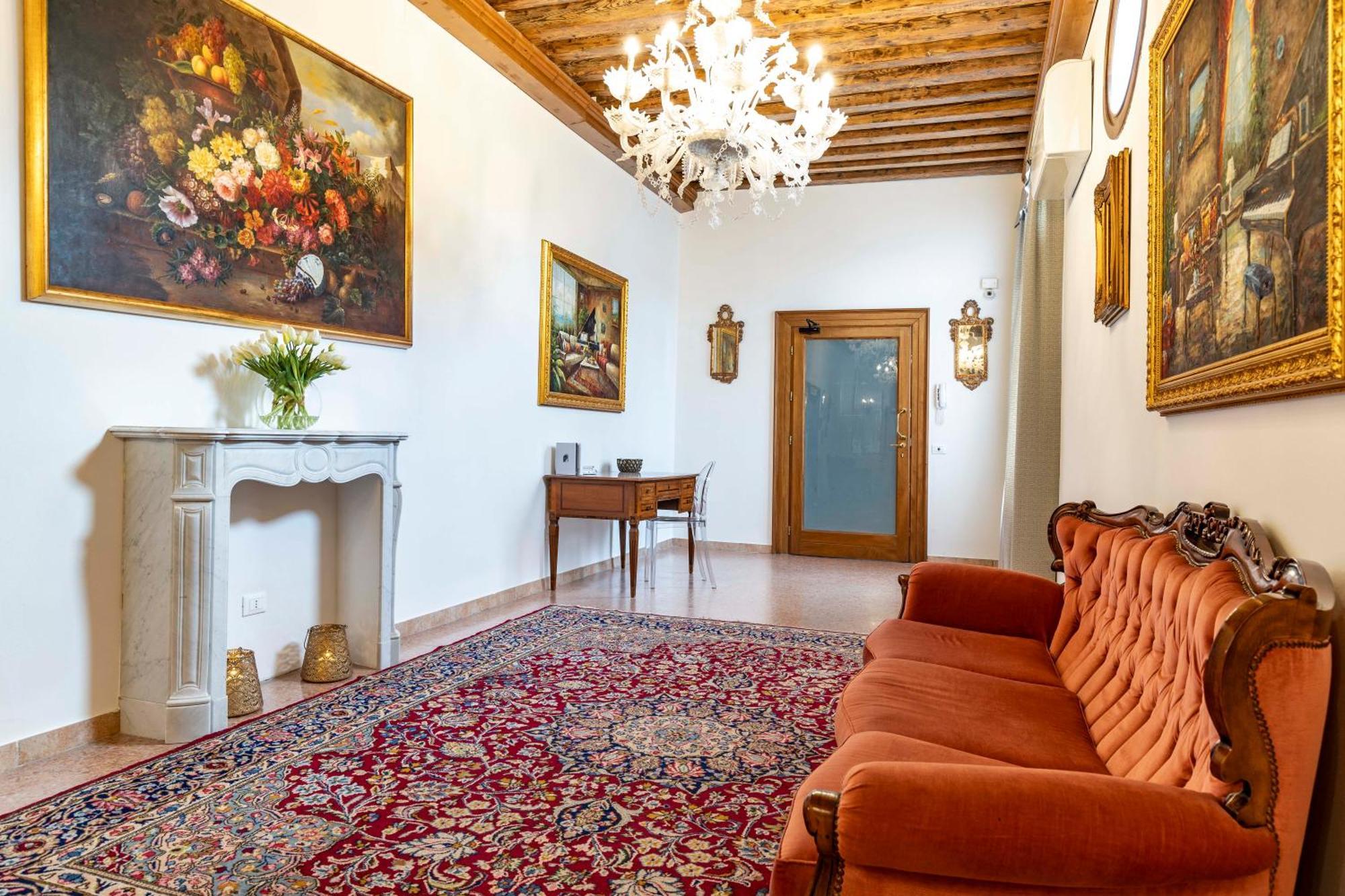 Vivaldi R&r * Venice