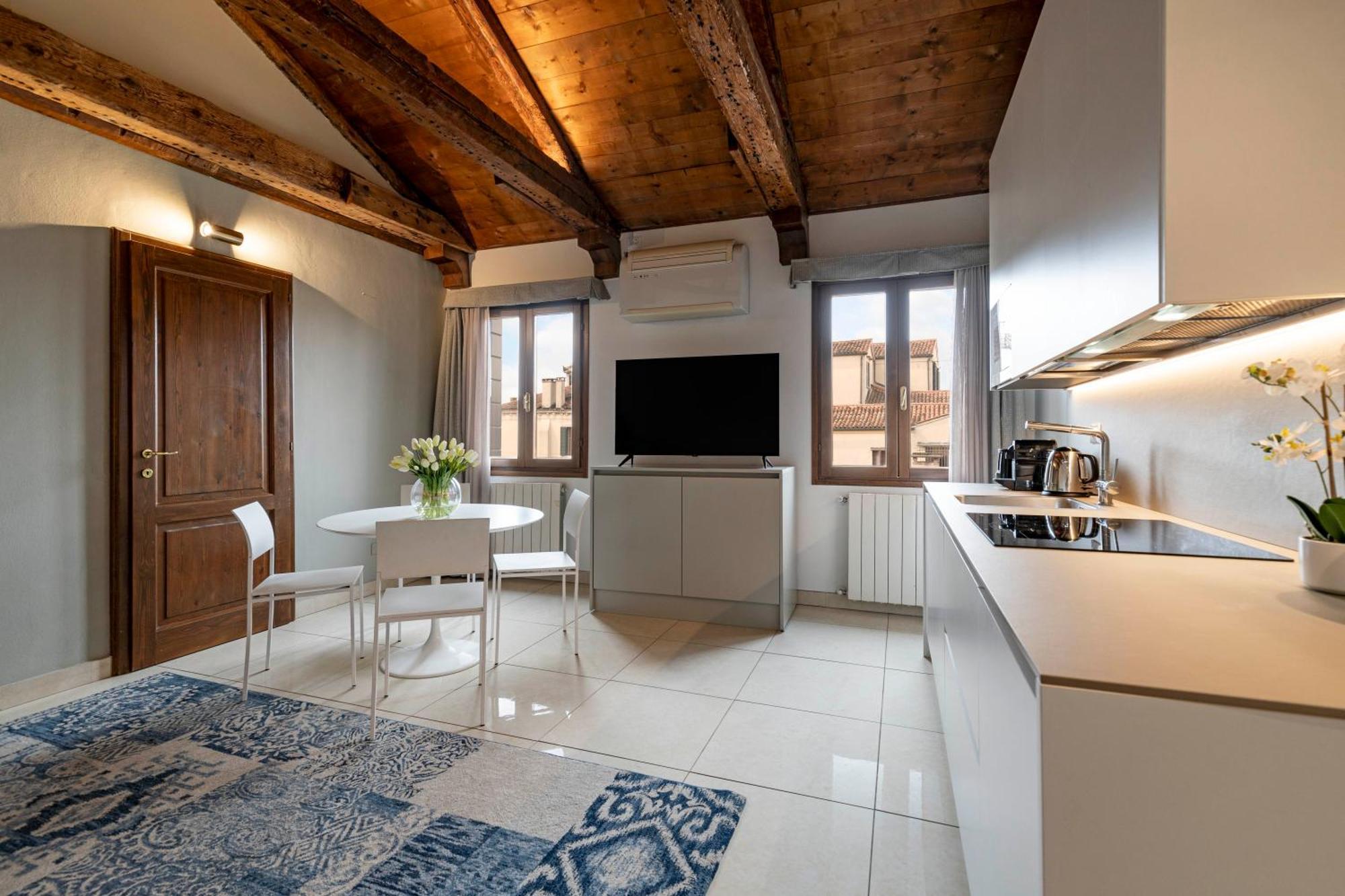 Vivaldi R&r Venice