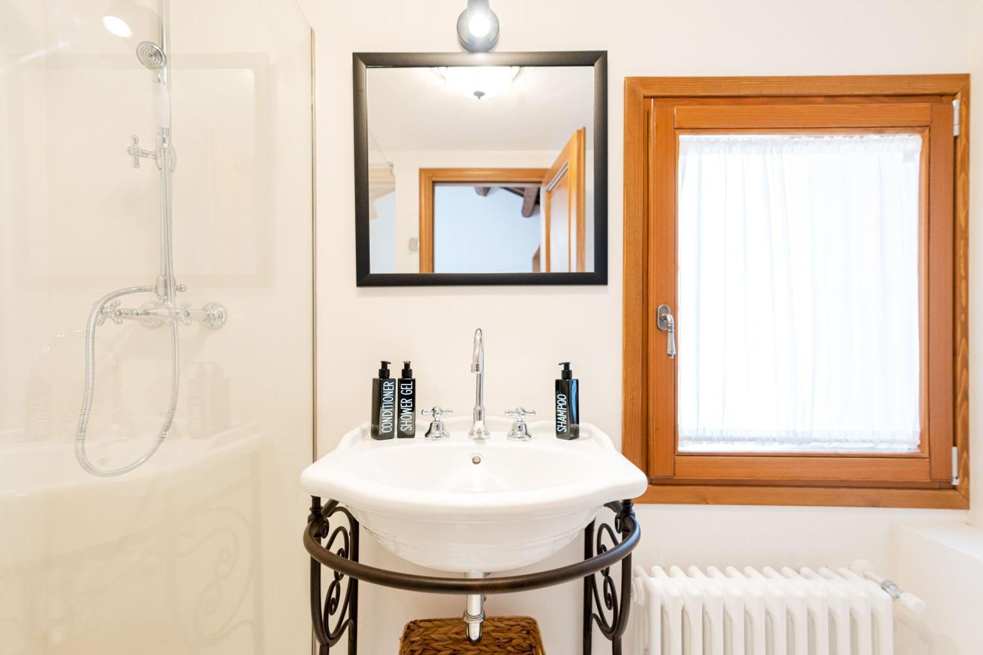 5 Minuti Da Rialto, Intera Palazzina Veneziana Holiday home *