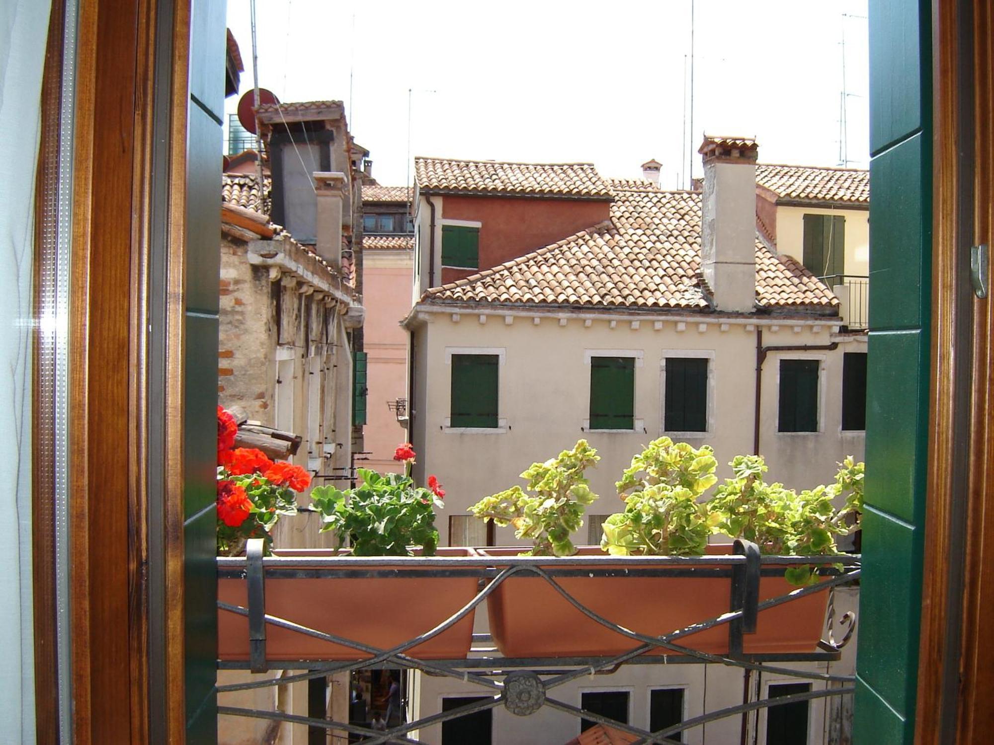 Guest house Correr 3*