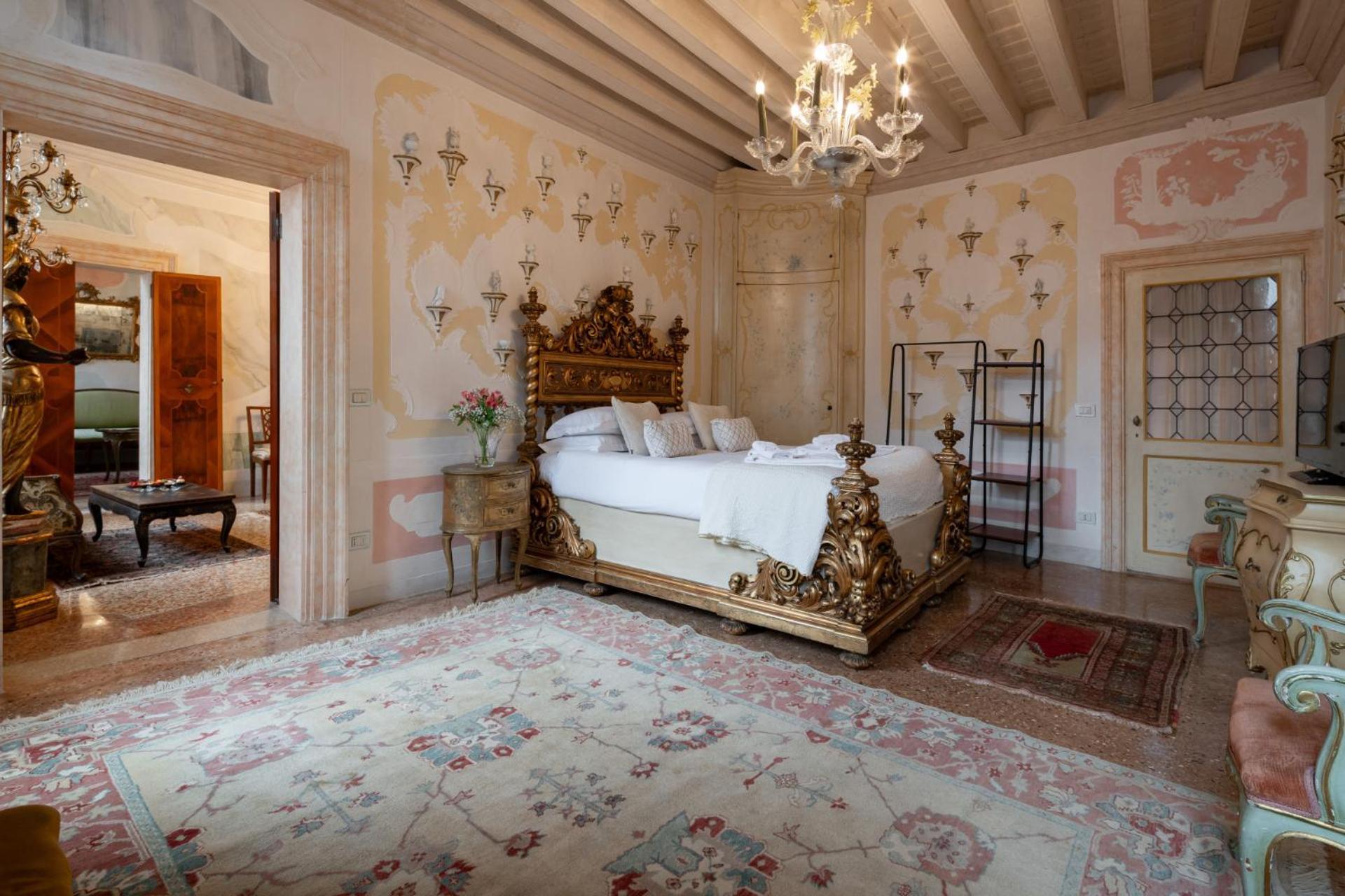 Ca-nova Venice