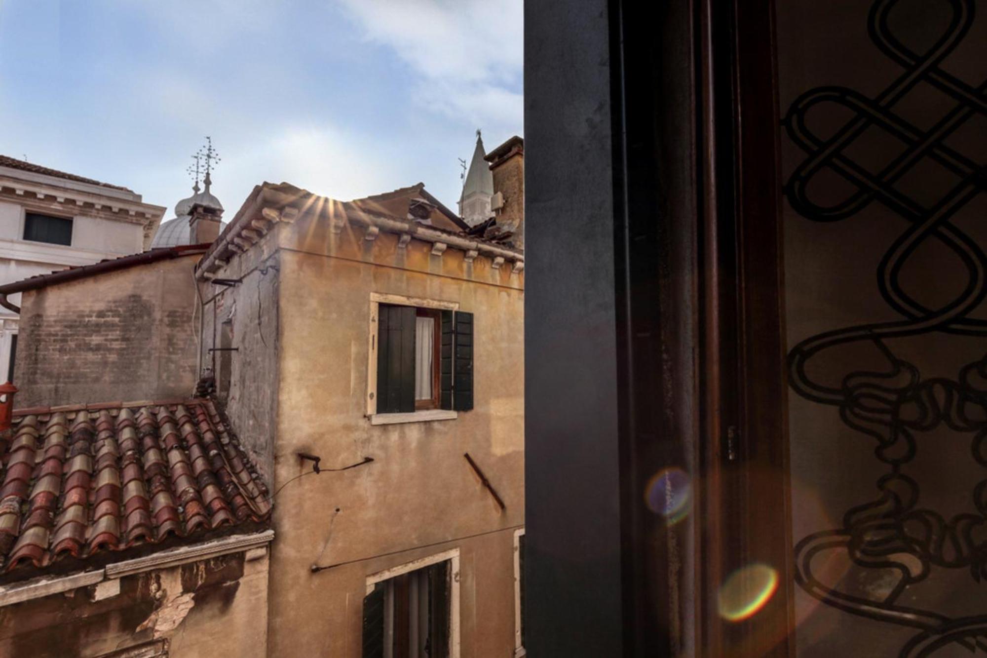 Ca Silvia Saint's Square Apartamento *