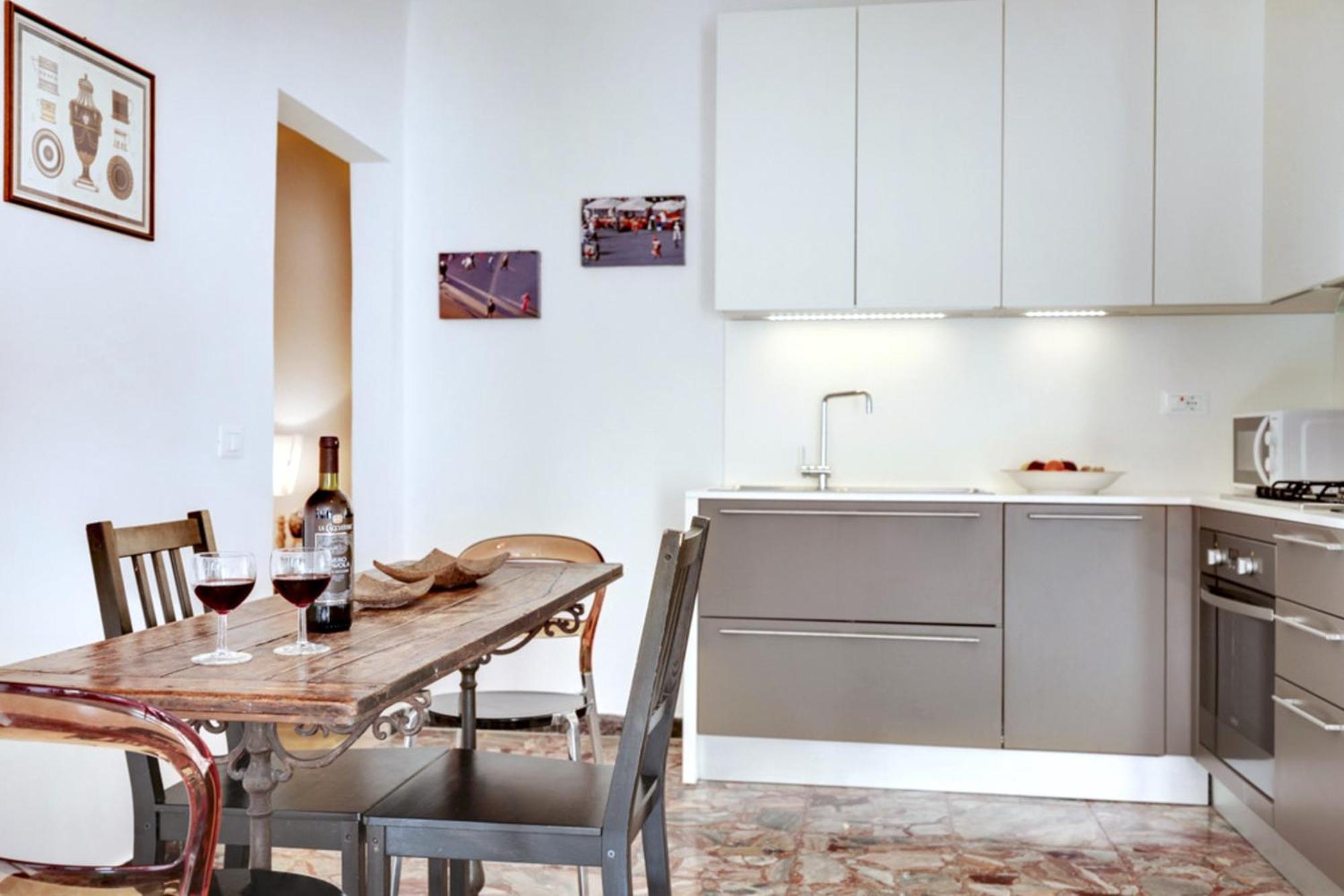 Ca Silvia Saint's Square Apartamento