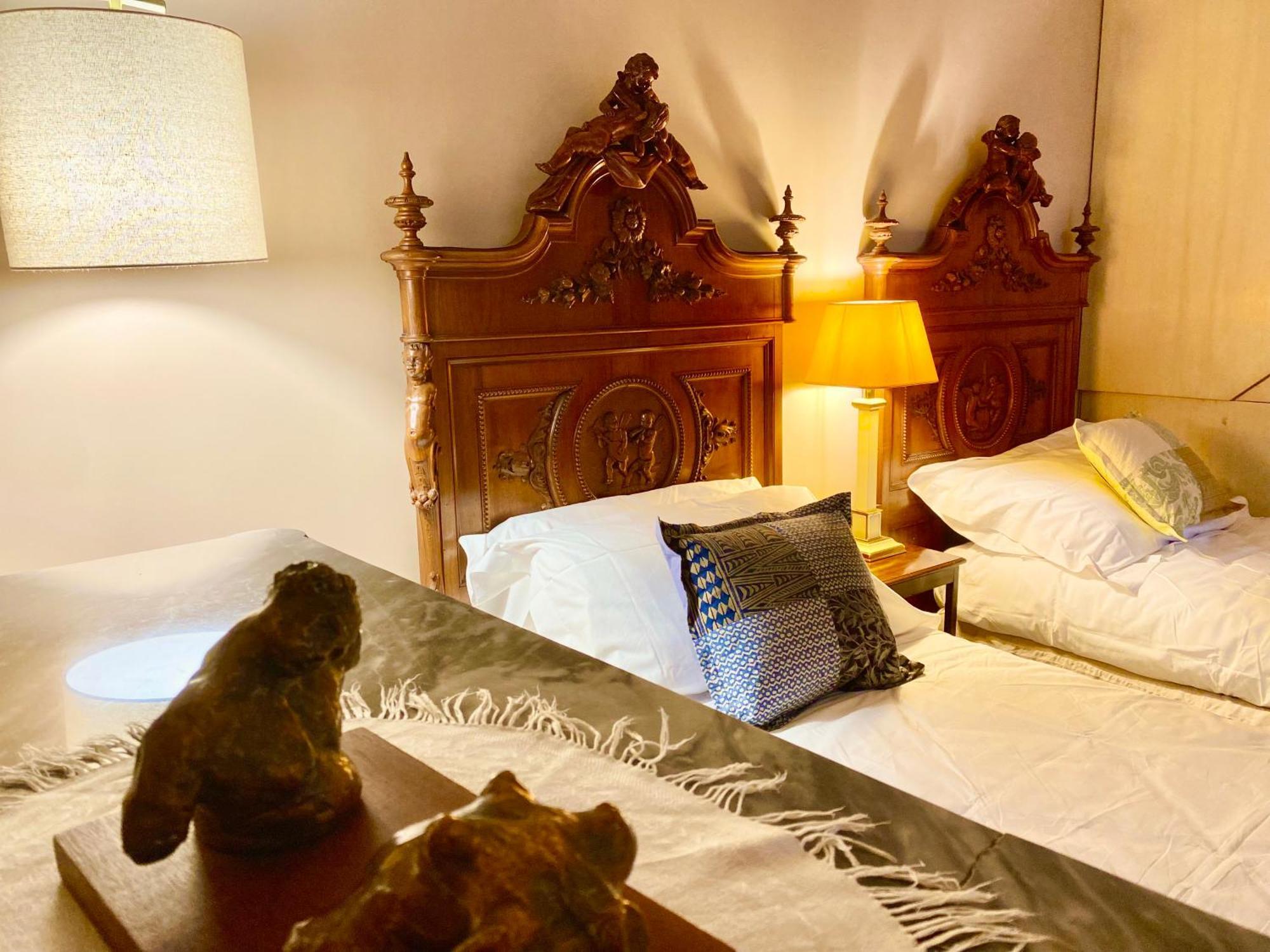 Palace Luxury Apartment *