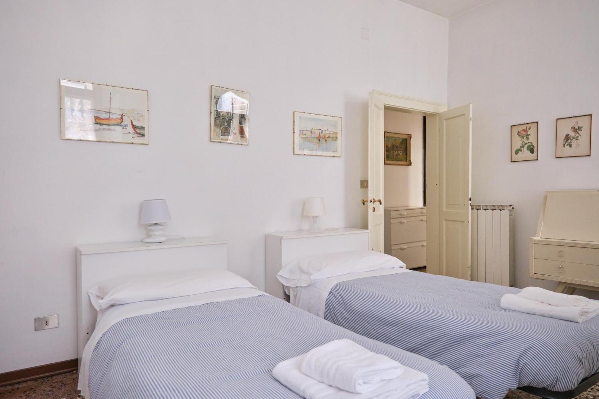 Lustraferi Apartment