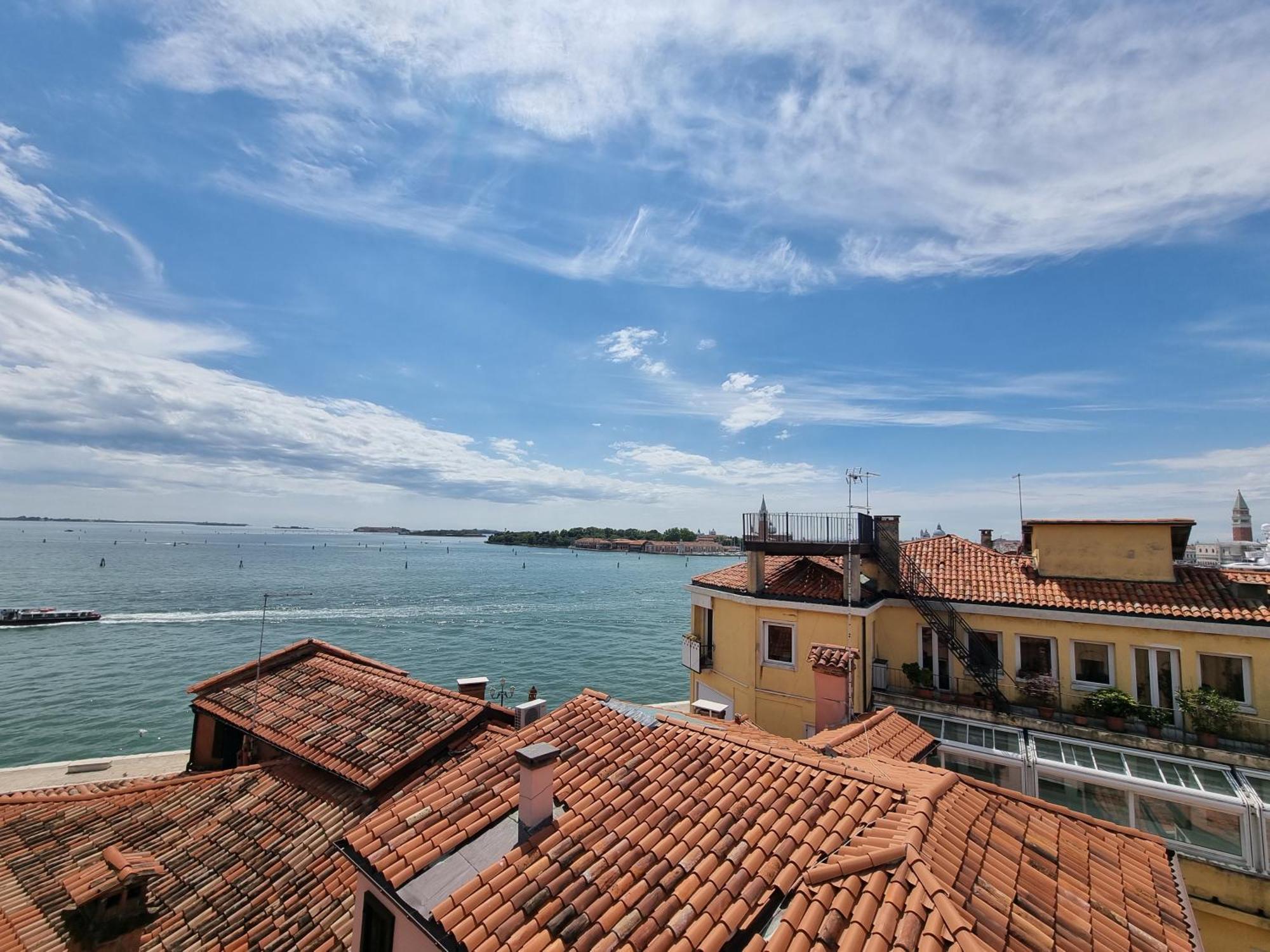 Biennale Terrace Apartment Venice