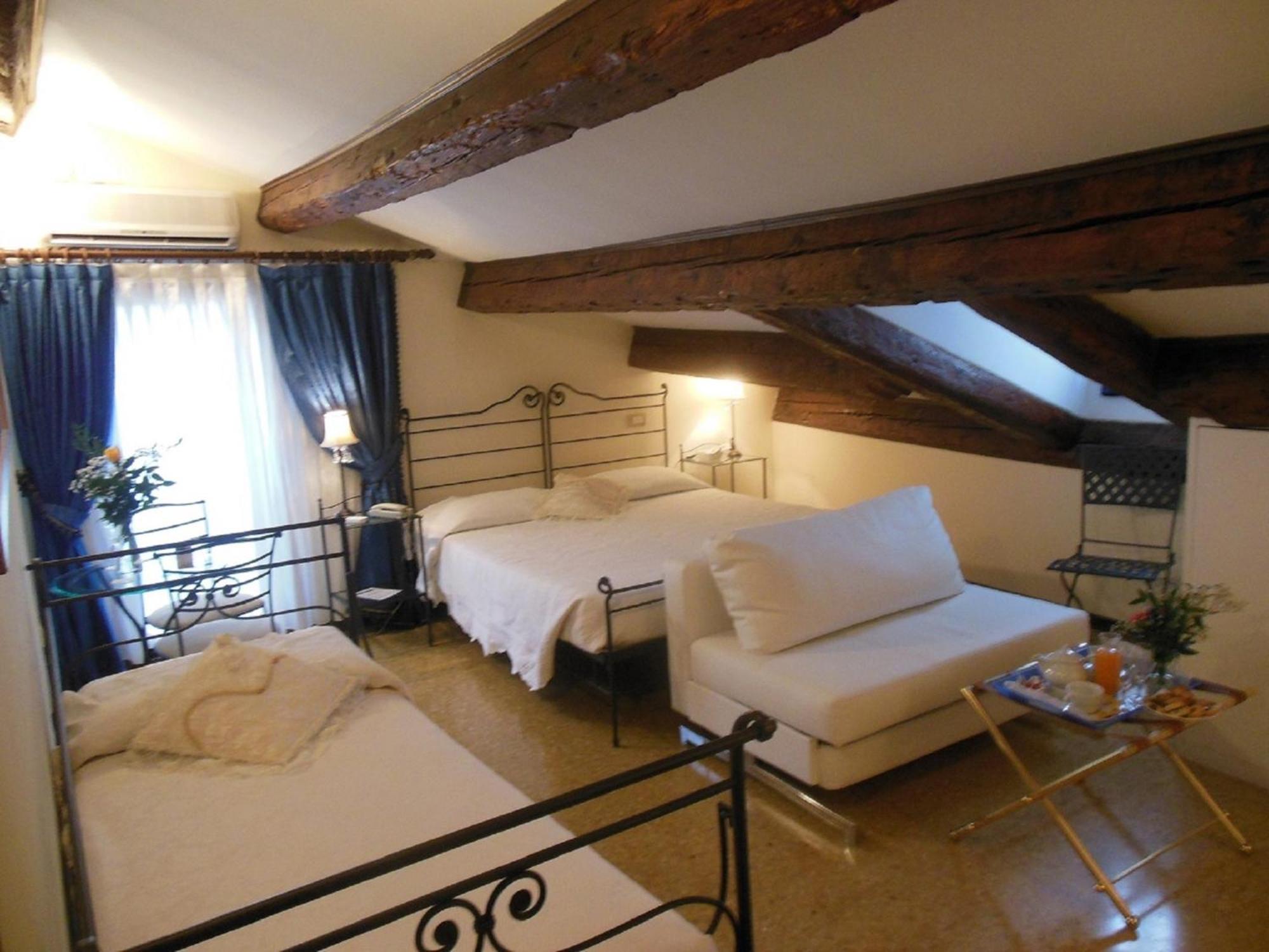 Ca' Riccio 2* Venice