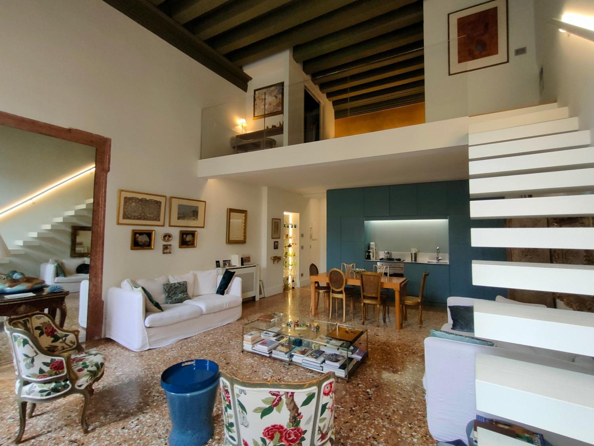 Apartment Palazzo Grandiben Deluxe House