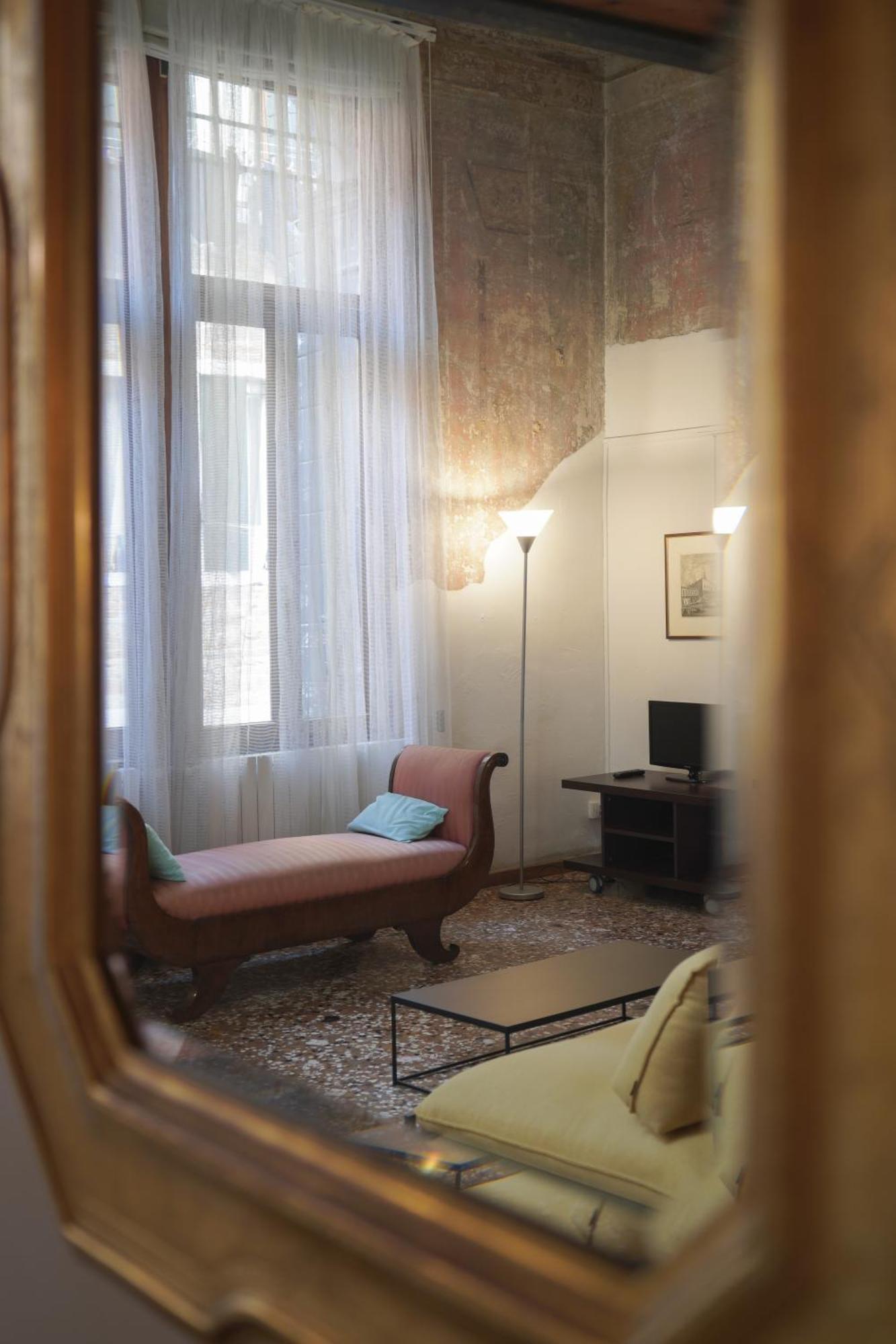 Melusina Rialto Venice