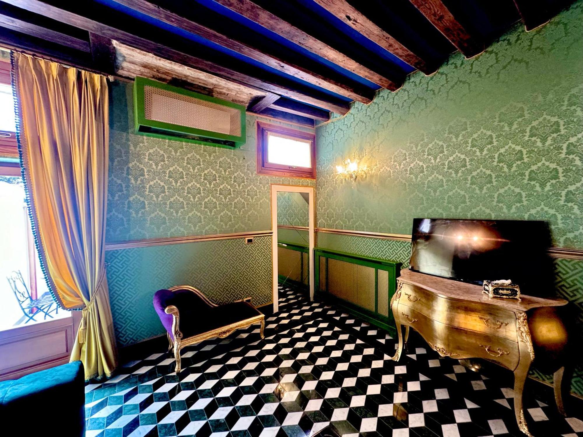 The Experience Apartment Venice