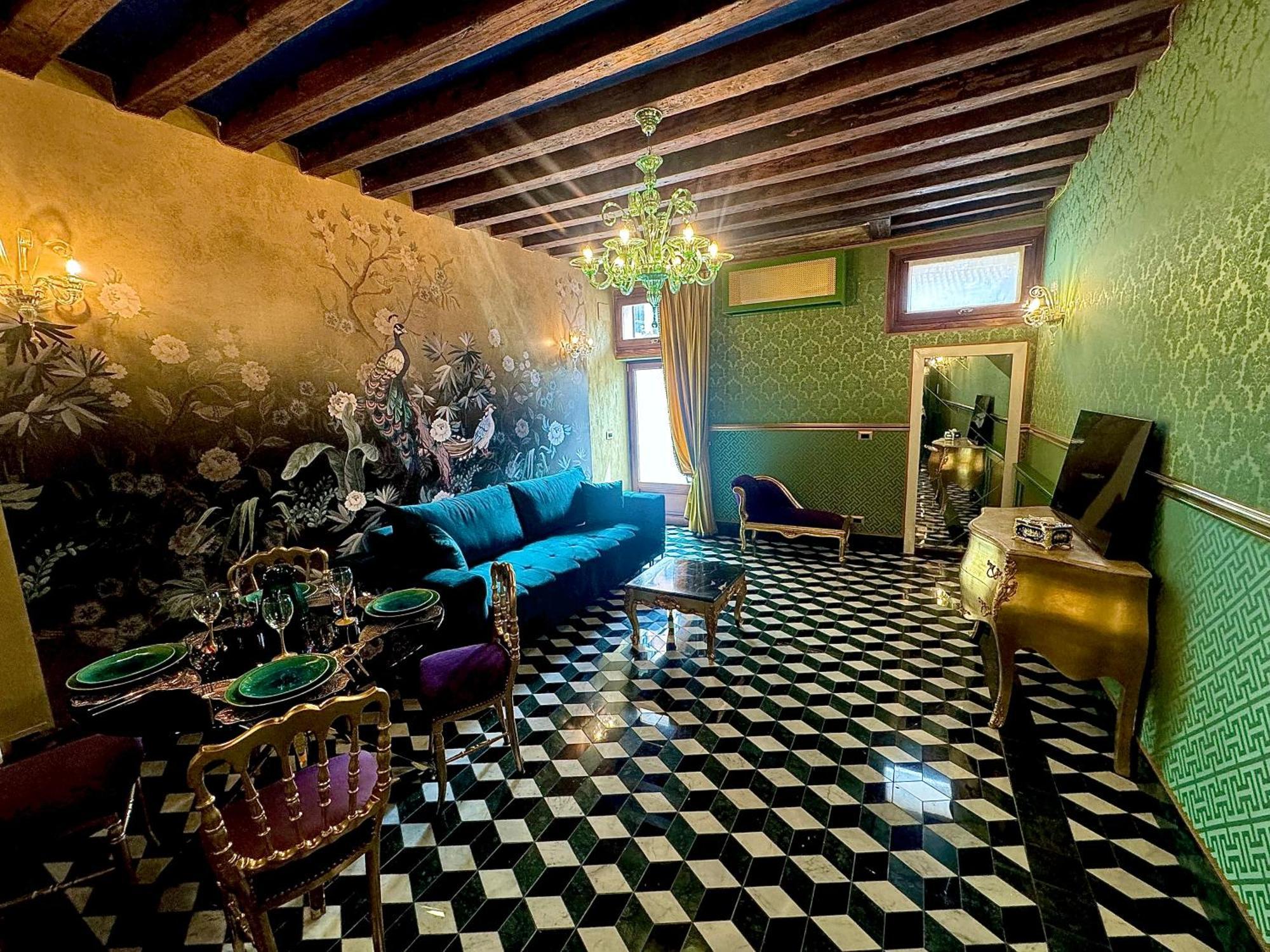 Apartment The Experience