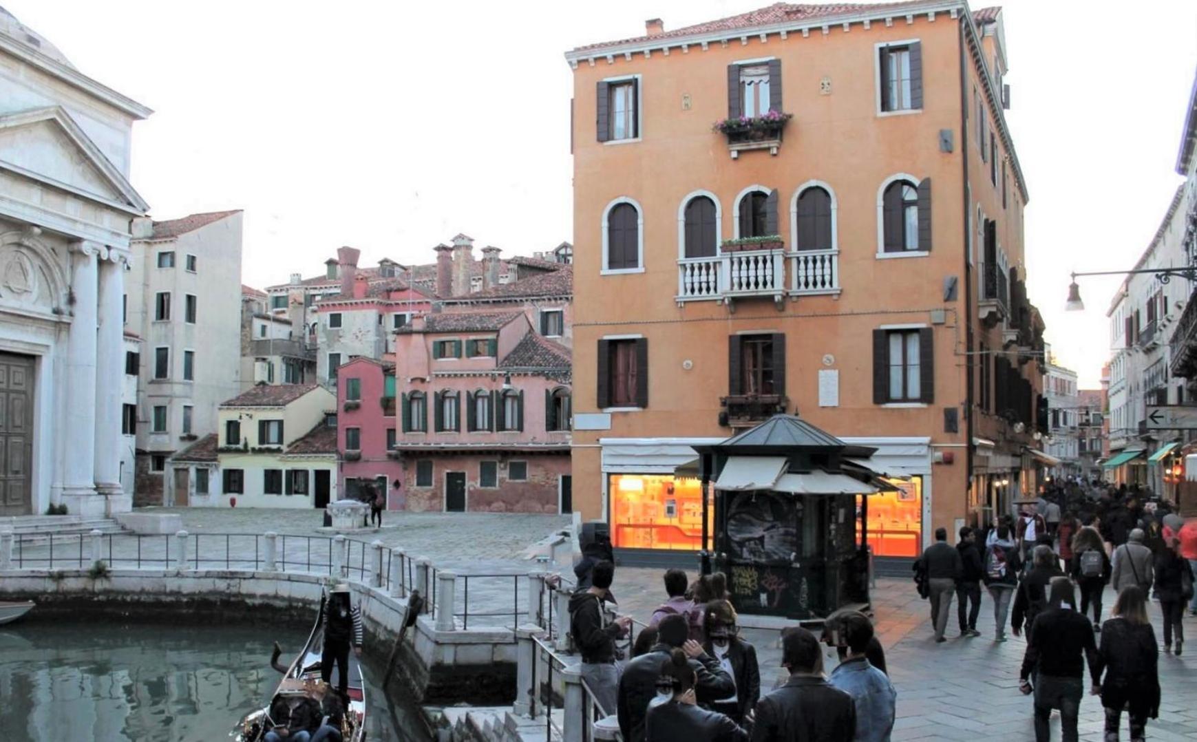 Canaletto Apartment
