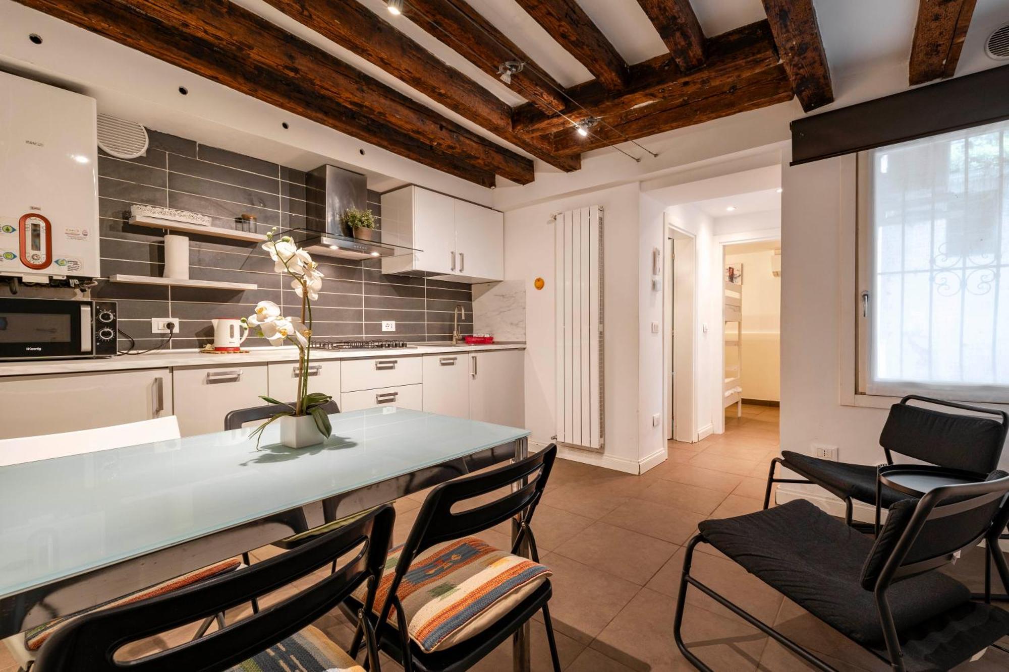 San Giacomo Pied-a-terre House By Wonderful Italy Apartment *