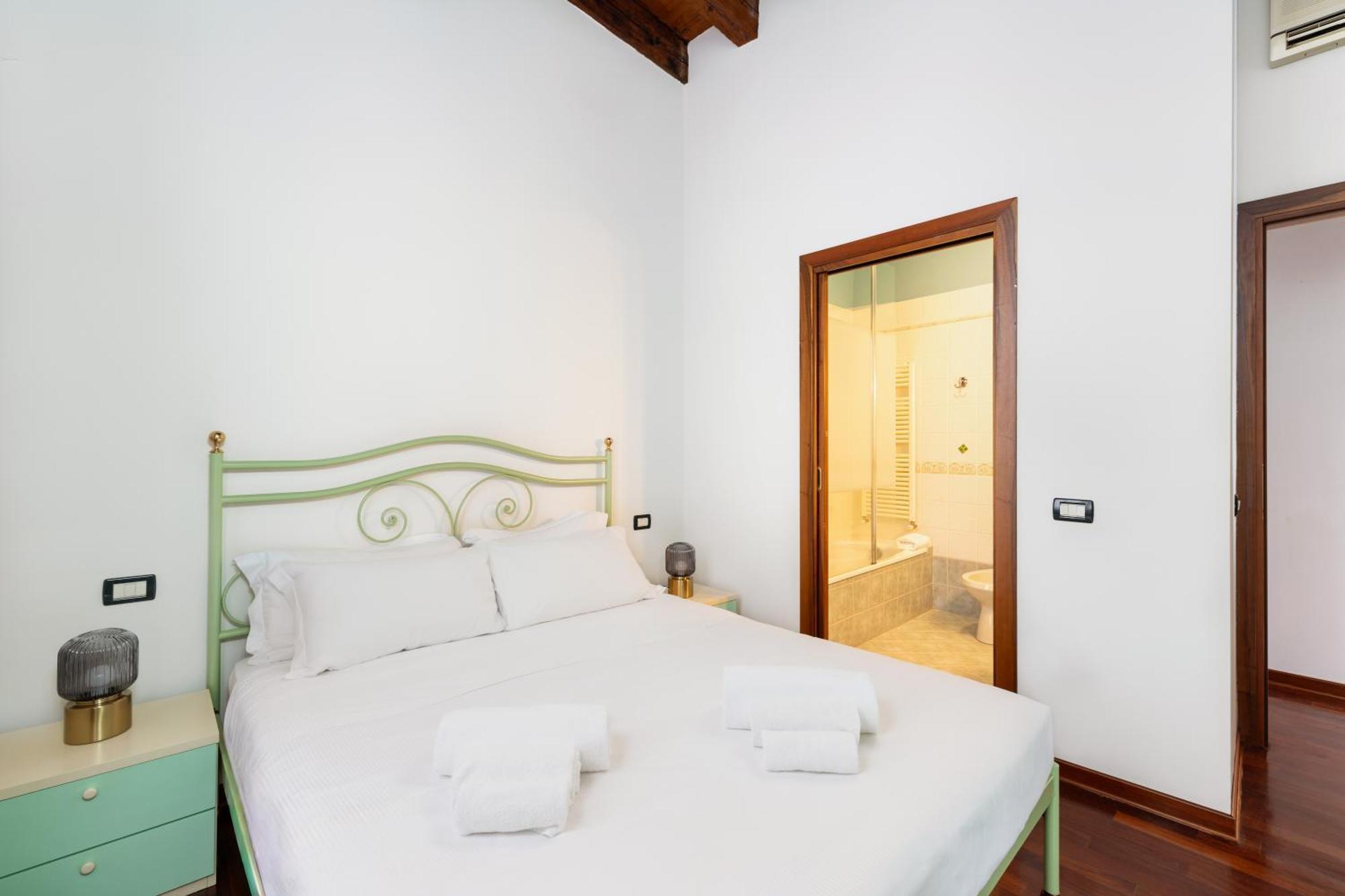 Apartment San Marco Canal View By Bricola