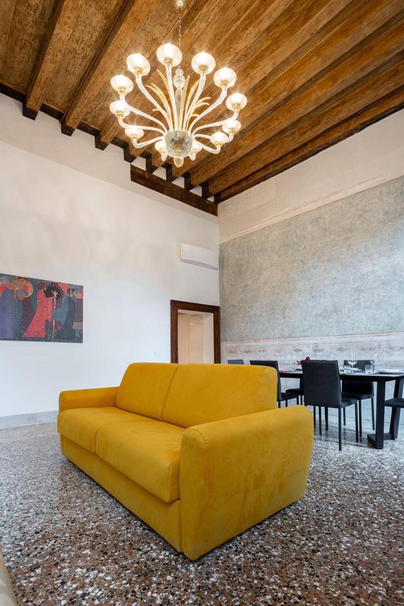 Apartment Palazzo Raspi - Private Gym And Canal View *