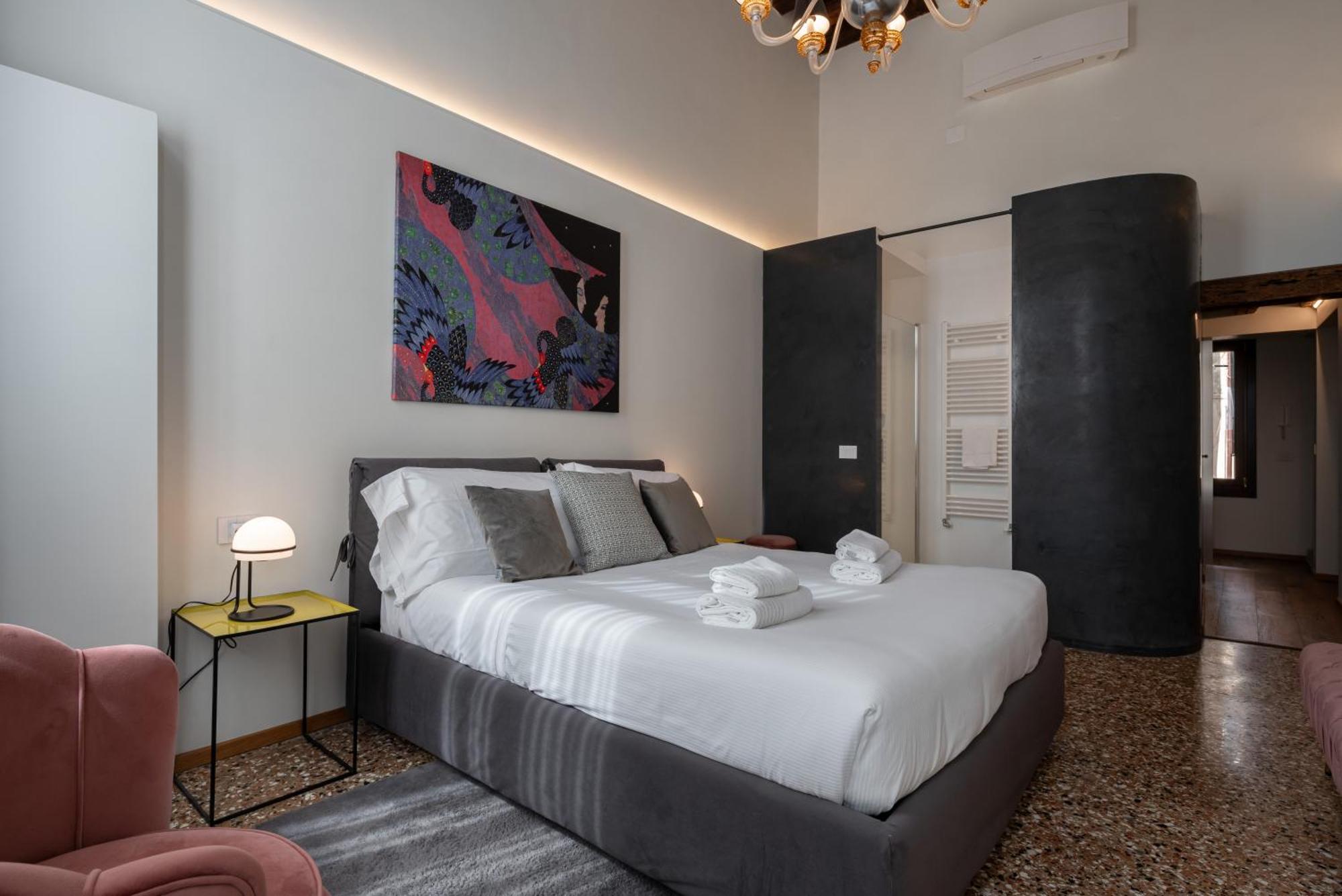 Palazzo Raspi - Private Gym And Canal View