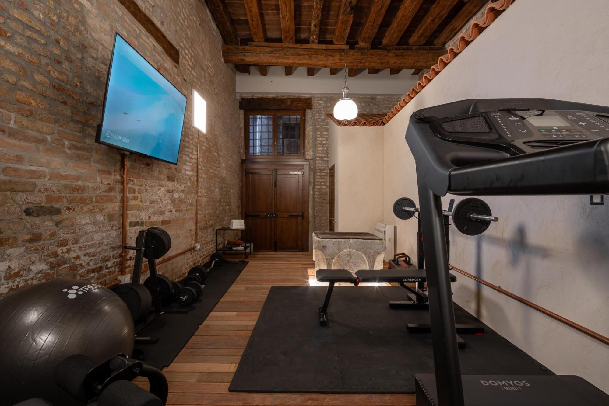 Palazzo Raspi - Private Gym And Canal View Venice
