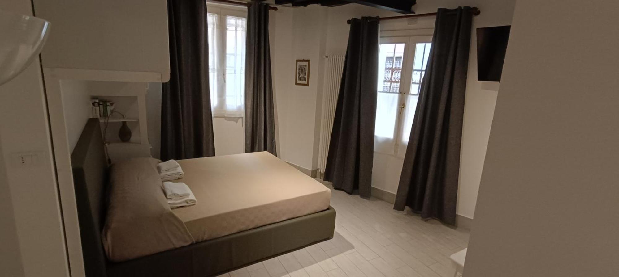 Ca Del Gambero Canal View Apartment