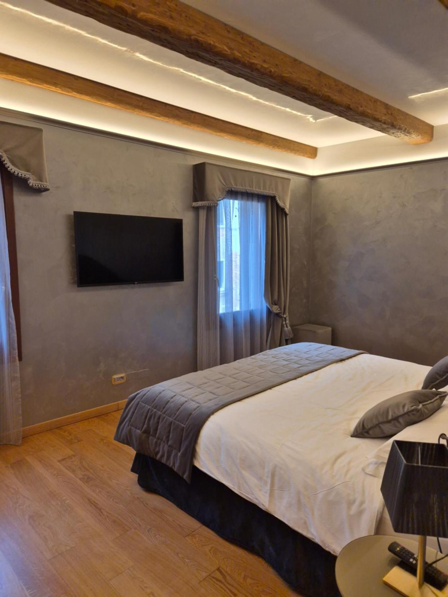 Vite Dorata Venice