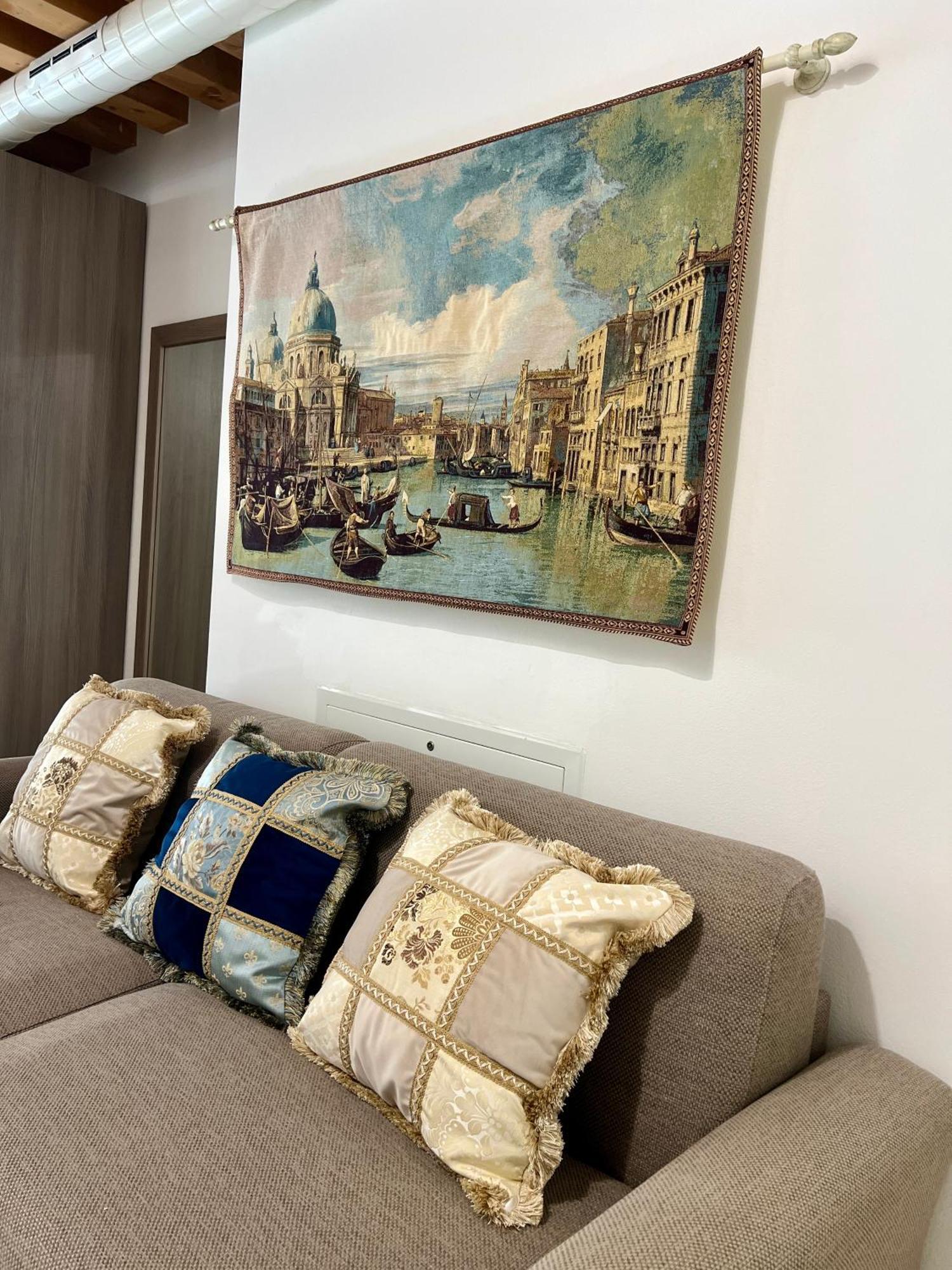 Lucky House * Veneza