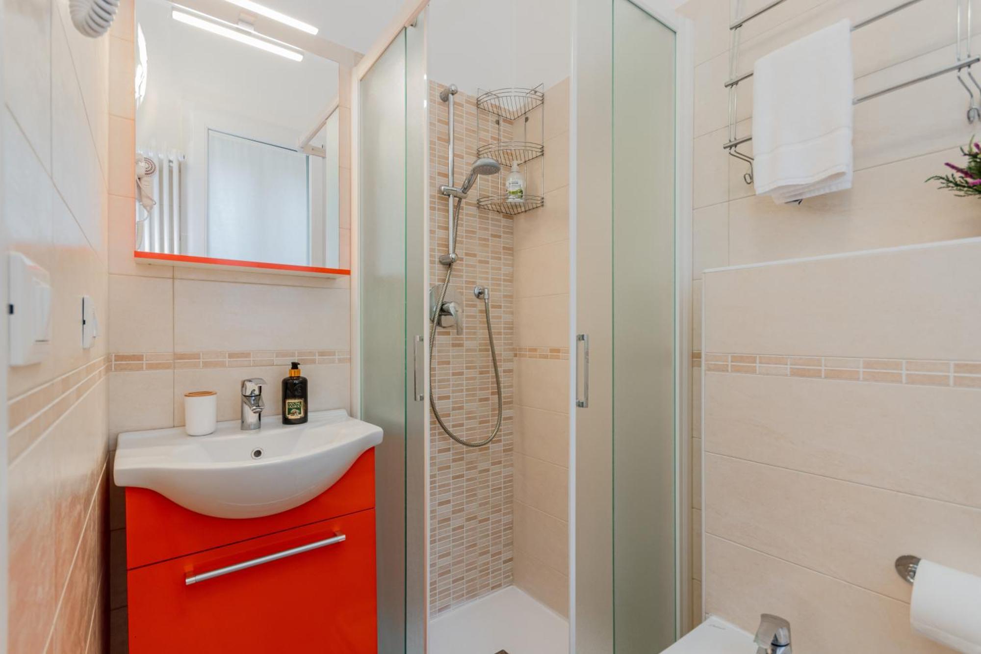 Barbara's Venetian Dream Comfort And Relax With Parking Apartment