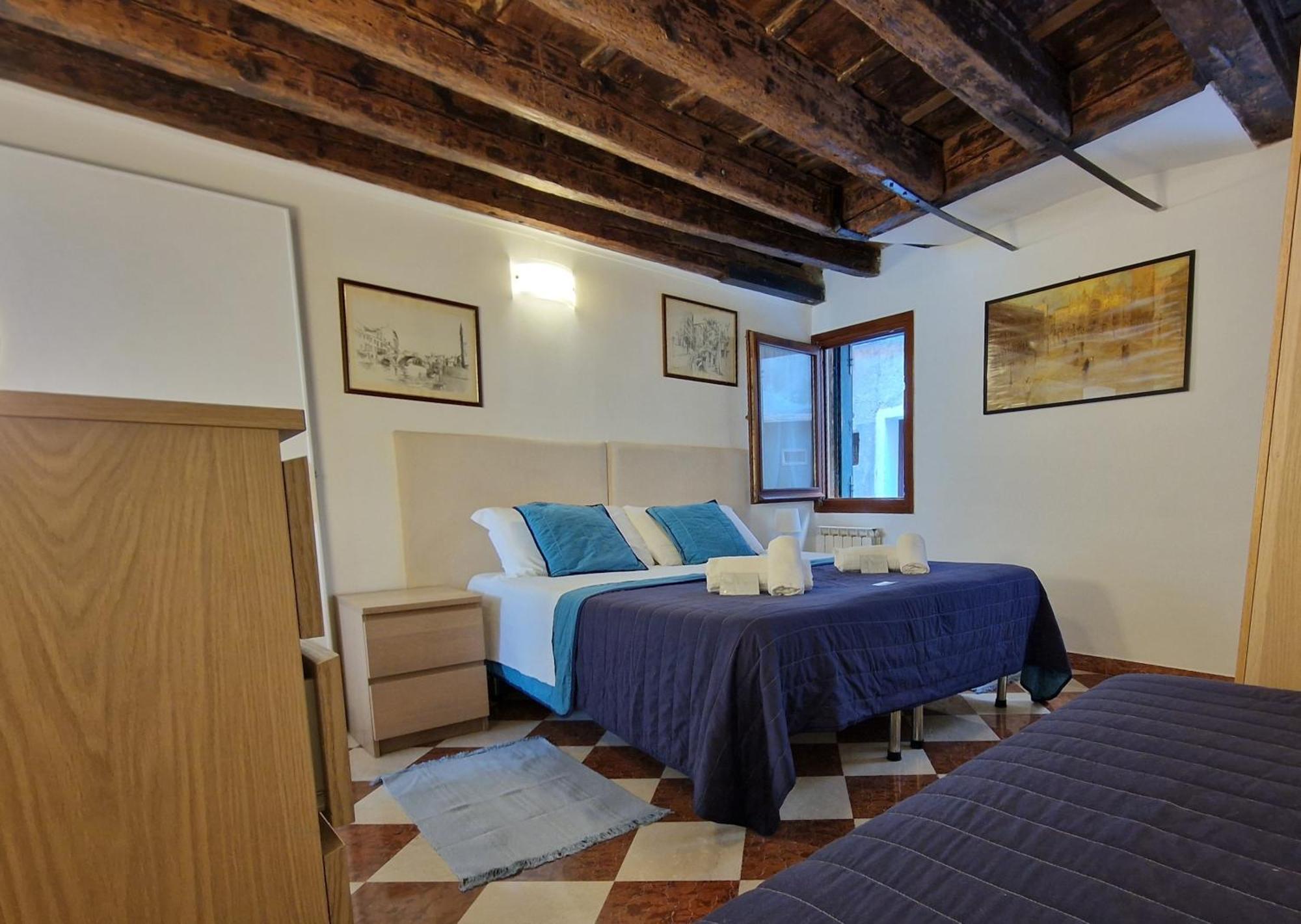 Veneziacentopercento & Venice