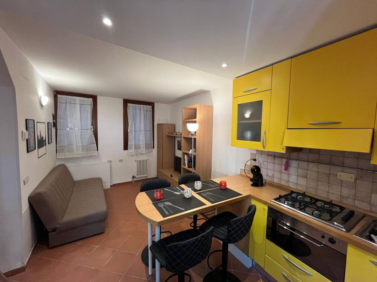 Apartment Ca'dei Nonni Canal View Venice