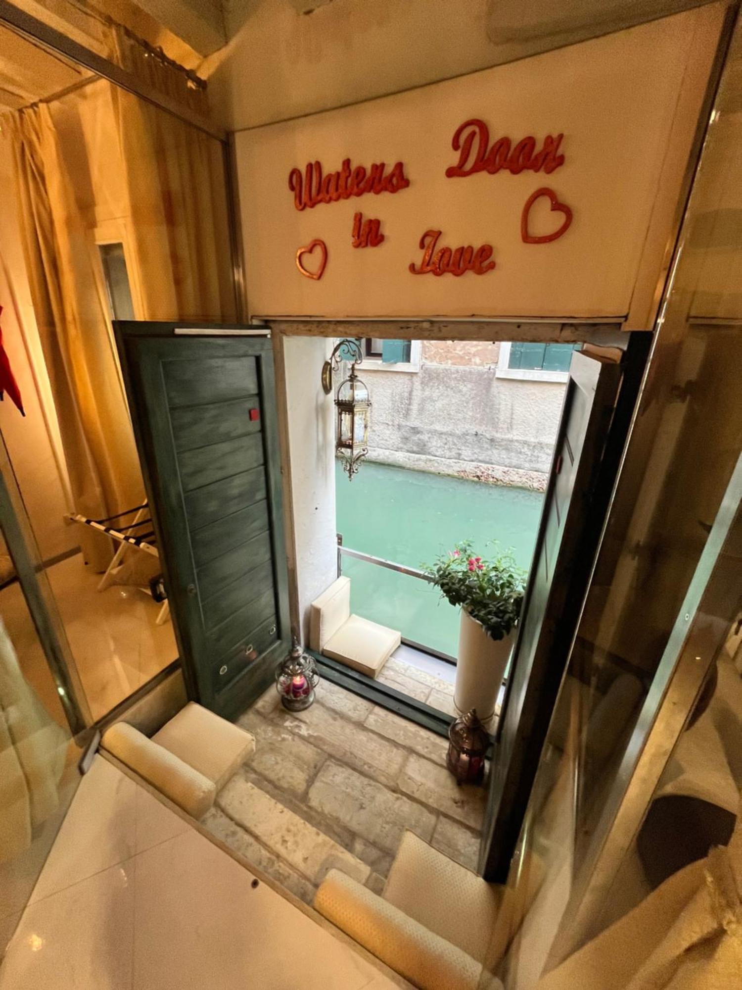 Luxury Watersdoor Apartment
