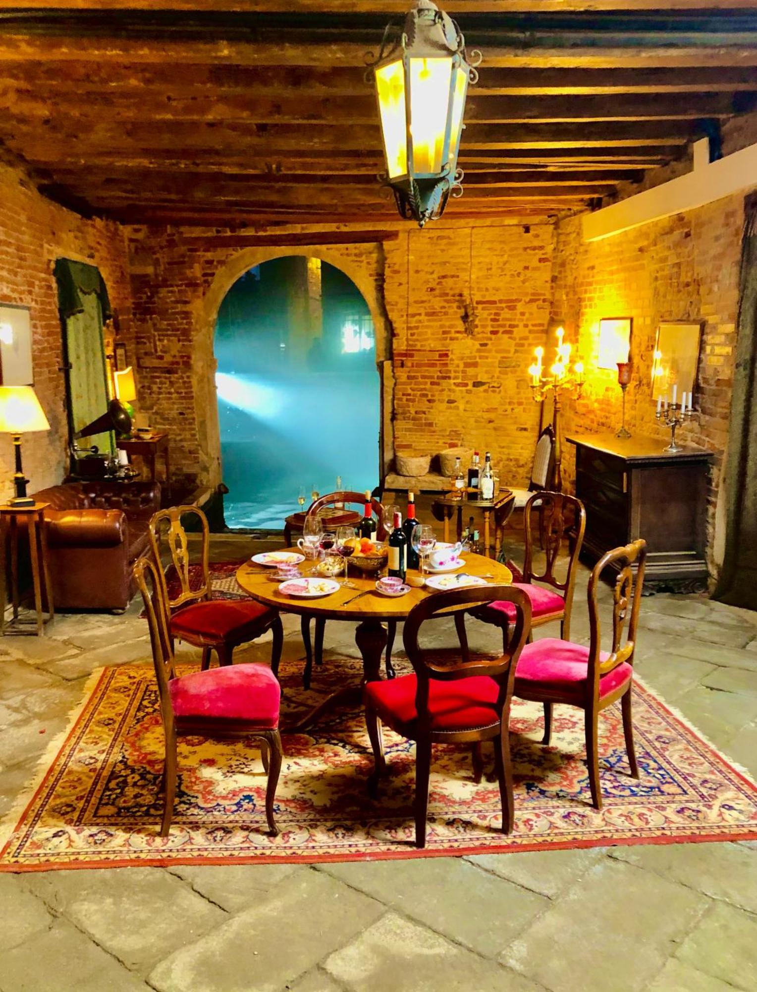 Console Inn Venice