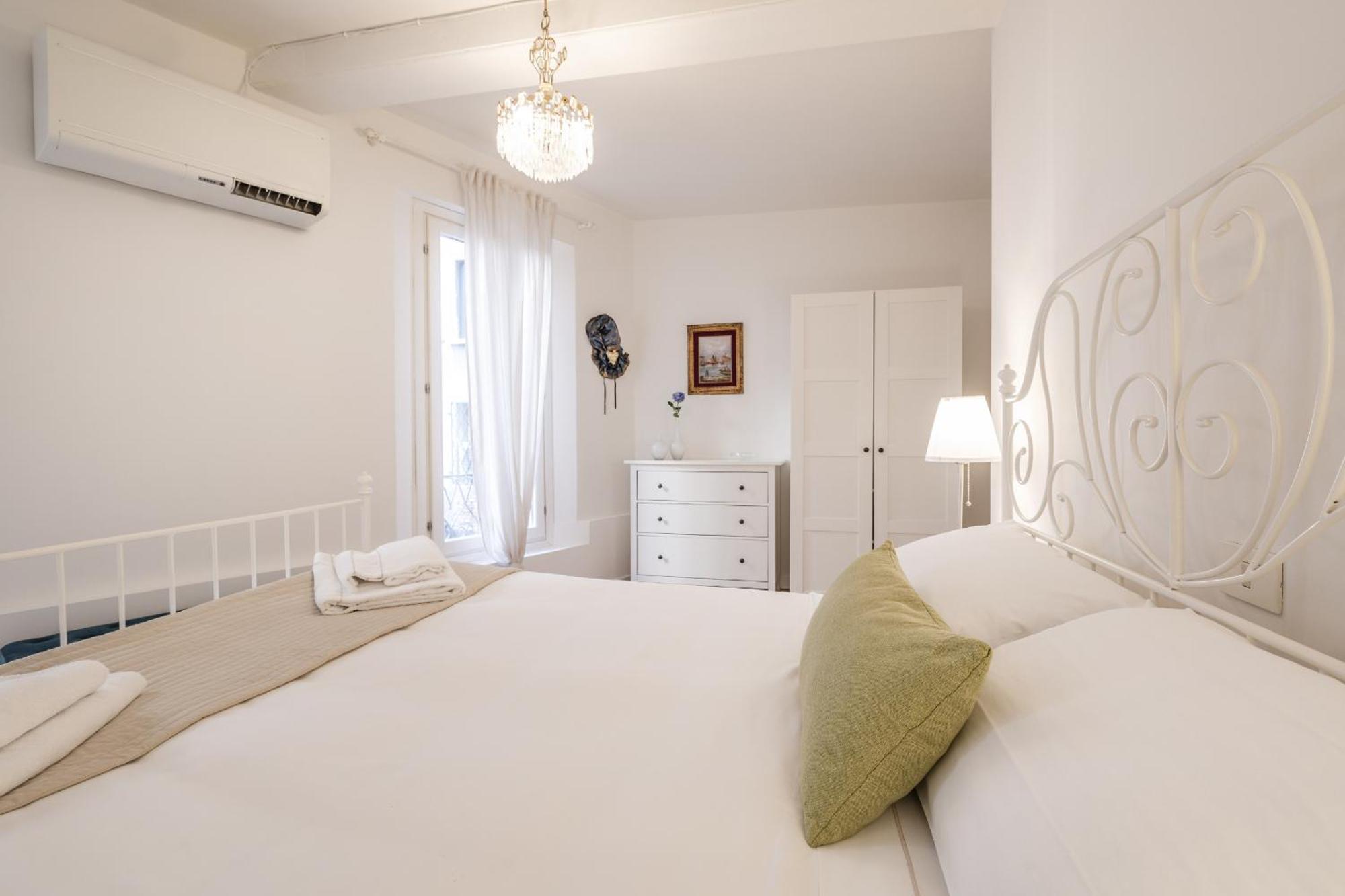 Santa Lucia Canal View By Wonderful Italy Apartment Venice