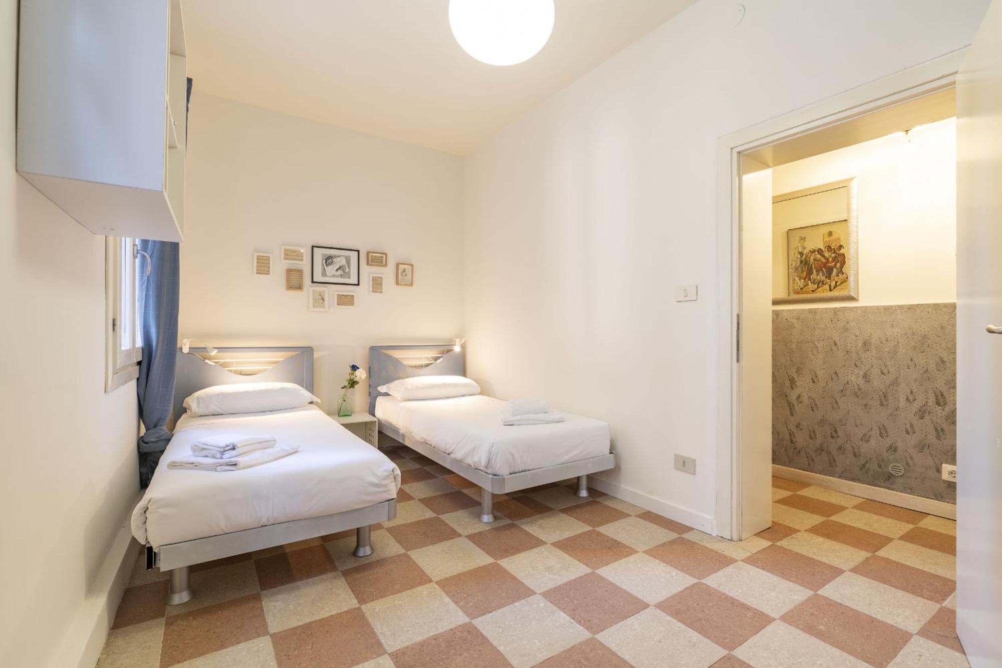 Santa Lucia Canal View By Wonderful Italy Apartment Venice