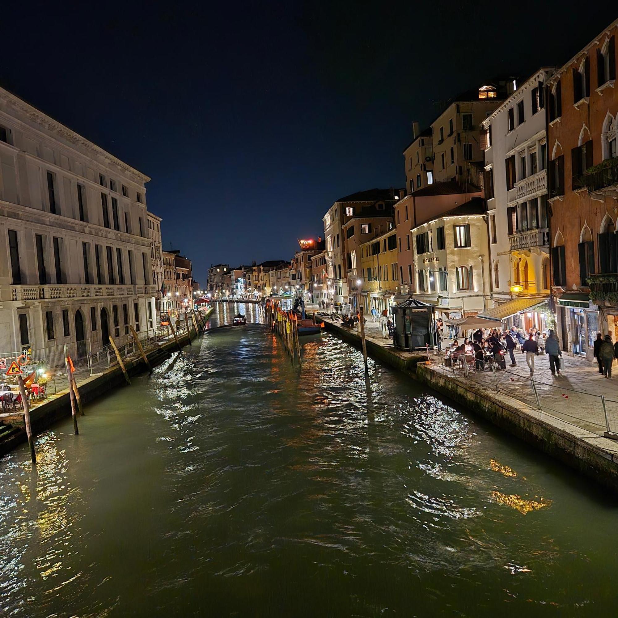 Ca' Di Luna * Venice