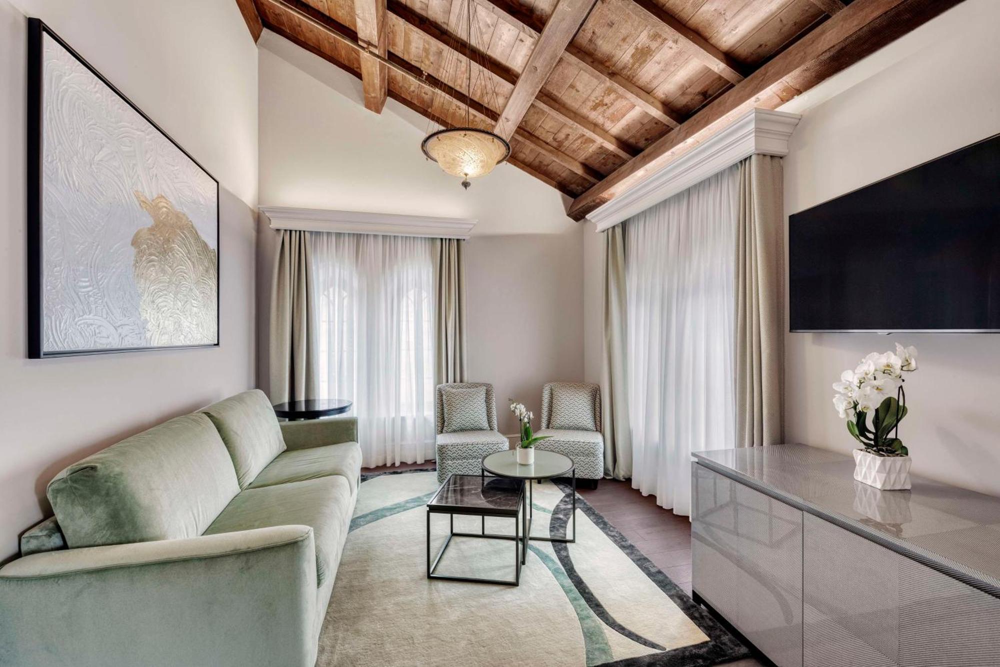 Hotel Hilton Molino Stucky 5*