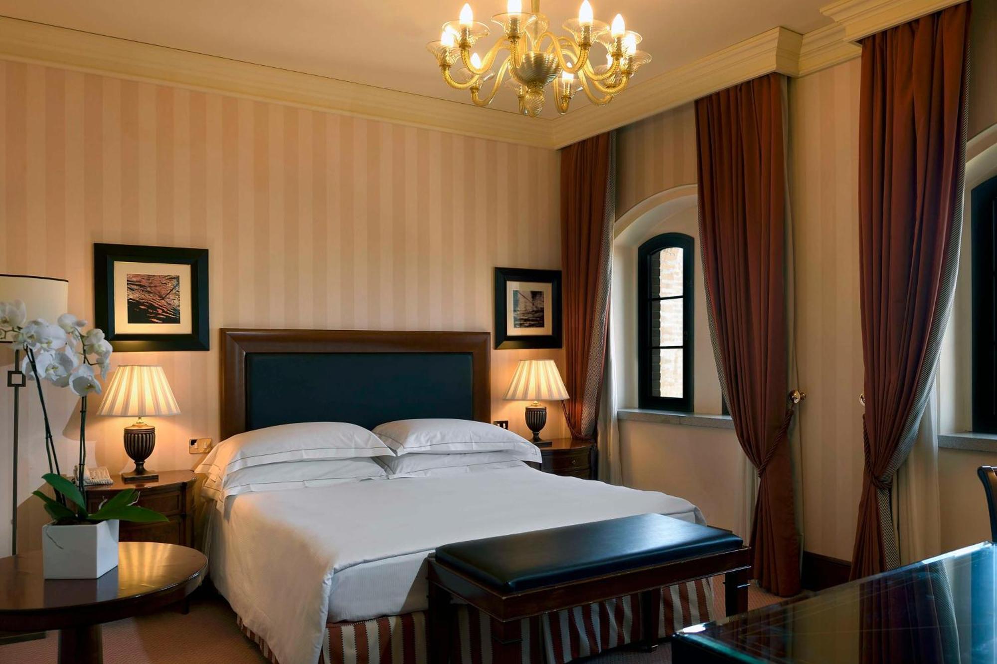Hotel Hilton Molino Stucky 5*