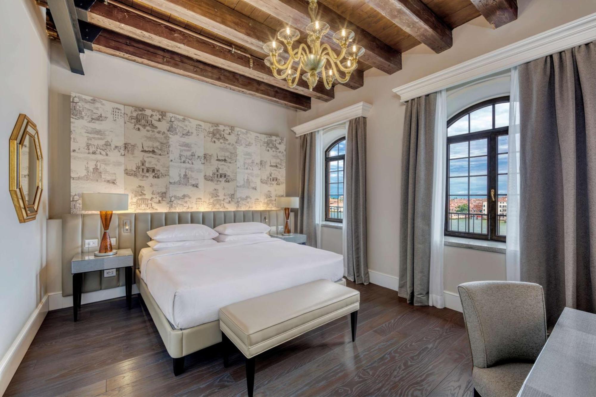 Hilton Molino Stucky Hotel
