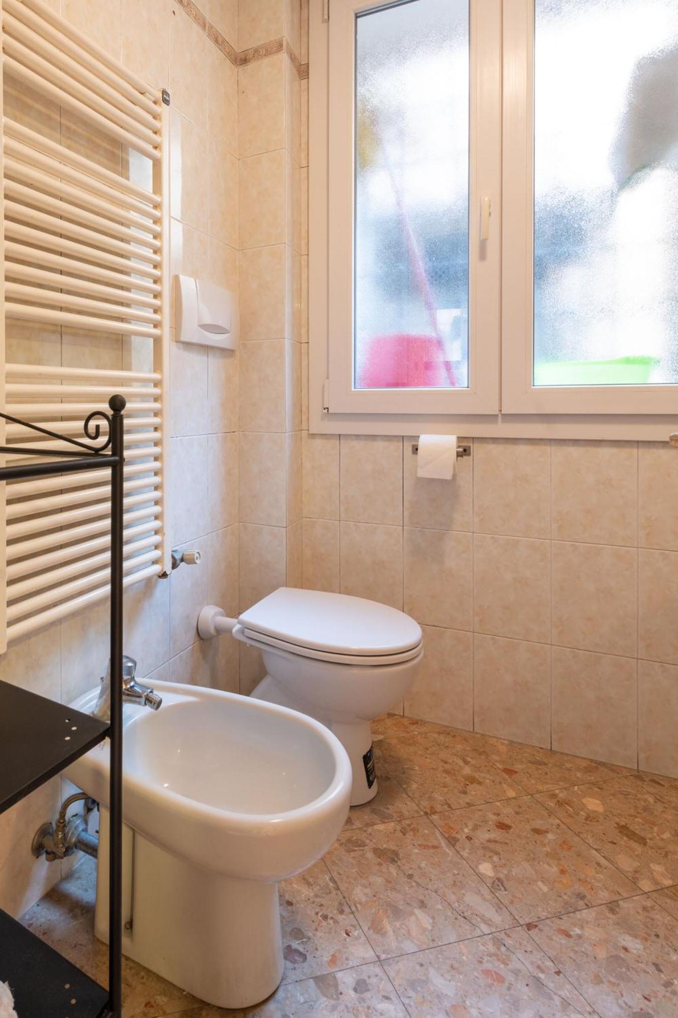 Historical In Center Apartment