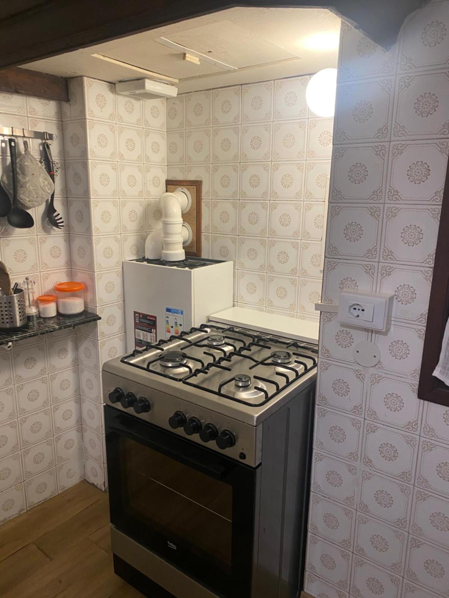 San Polo 1948 Centre Apartment