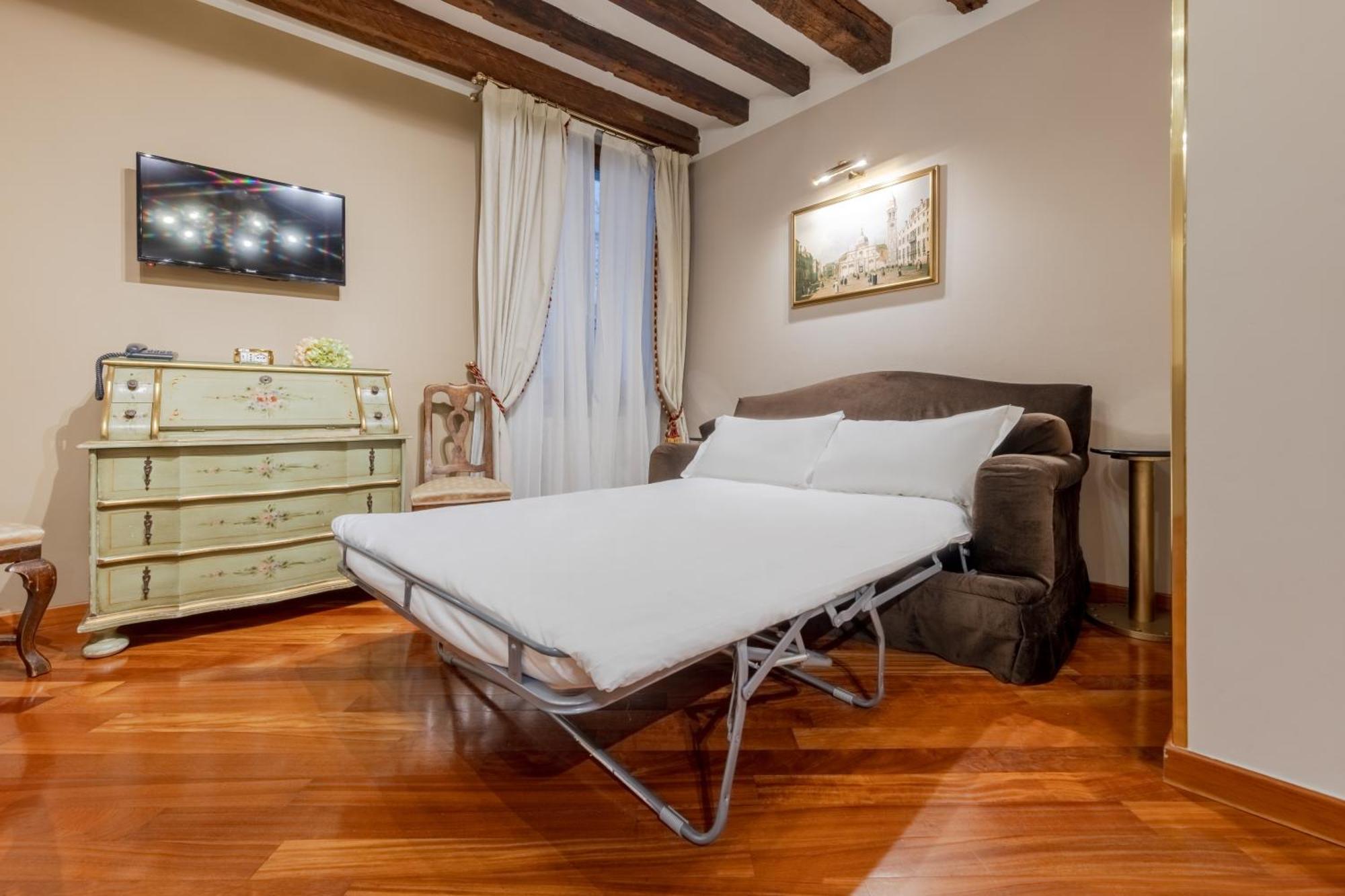 Ca Dell'arte Apartment *